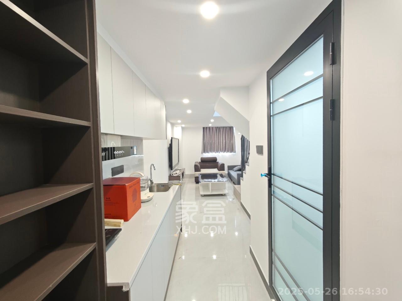 新长海D1站 1室1厅1卫 1400.0元/月 新长海D1站 1室1厅1卫 1400.0元/月室内图