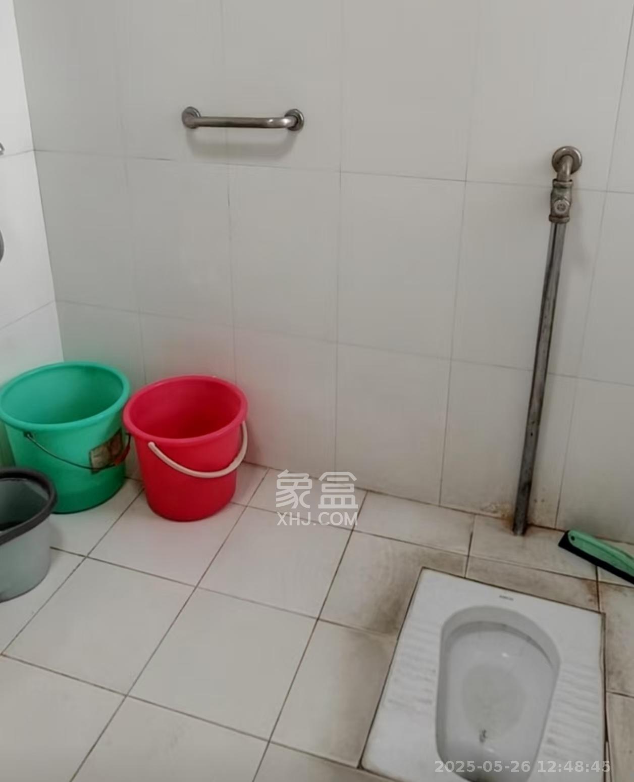 上海城小区  2室2厅1卫   2500.00元/月室内图