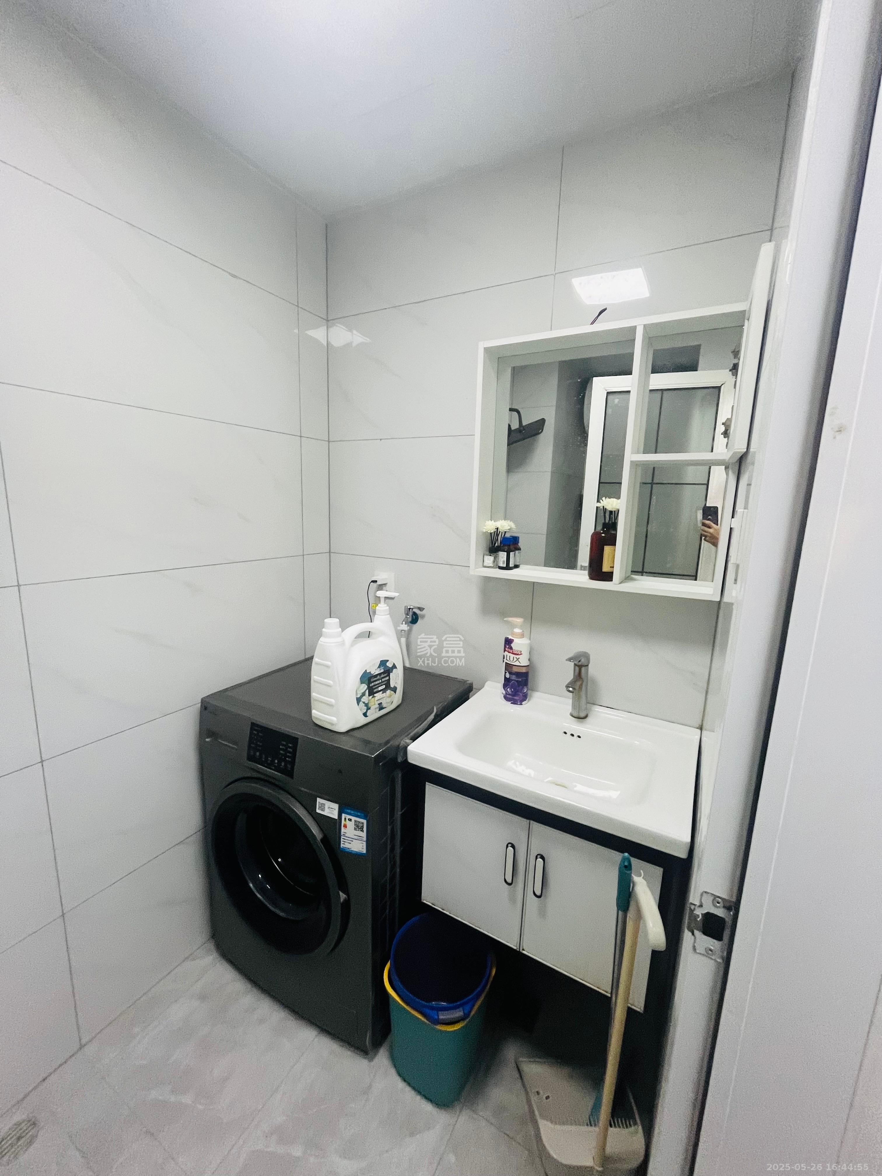 新力铂园(江山云著)  1室1厅1卫    1900.0元/月 新力铂园(江山云著)  1室1厅1卫    1900.0元/月室内图