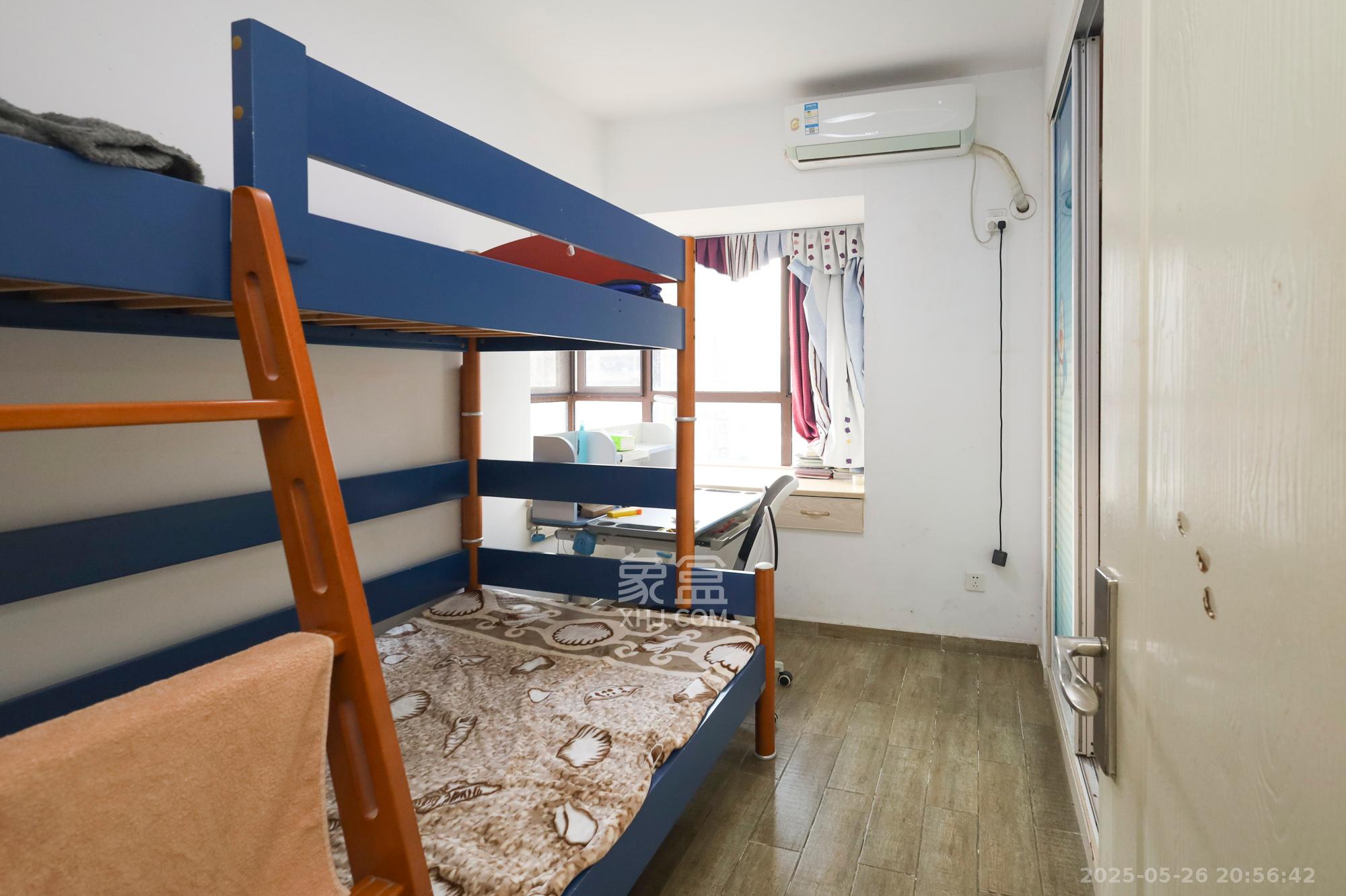 山语城二期 3室2厅1卫 63.0万 山语城二期 3室2厅1卫 63.0万卧室