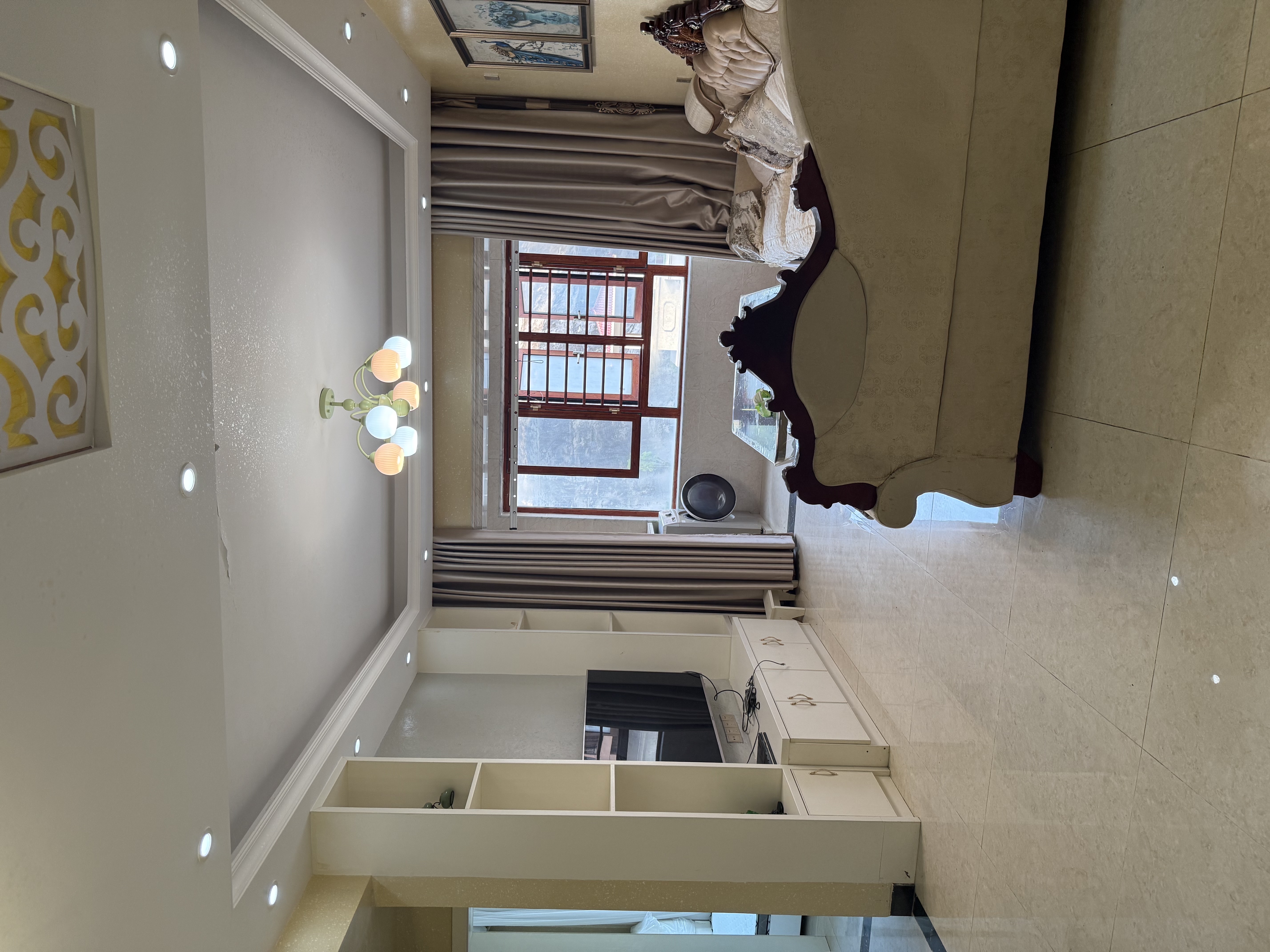 百弘学府城 3室2厅2卫 1800.0元/月 百弘学府城 3室2厅2卫 1800.0元/月室内图