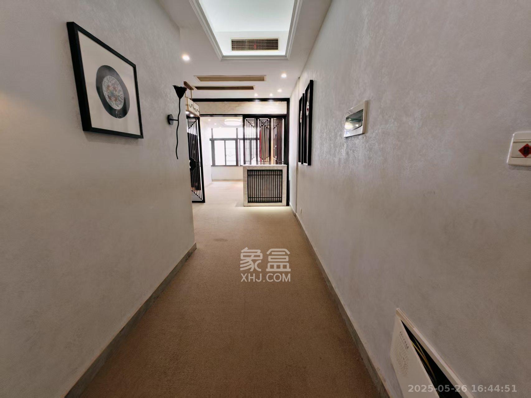 上庭苑  4室2厅2卫    5000.0元/月 上庭苑  4室2厅2卫    5000.0元/月室内图