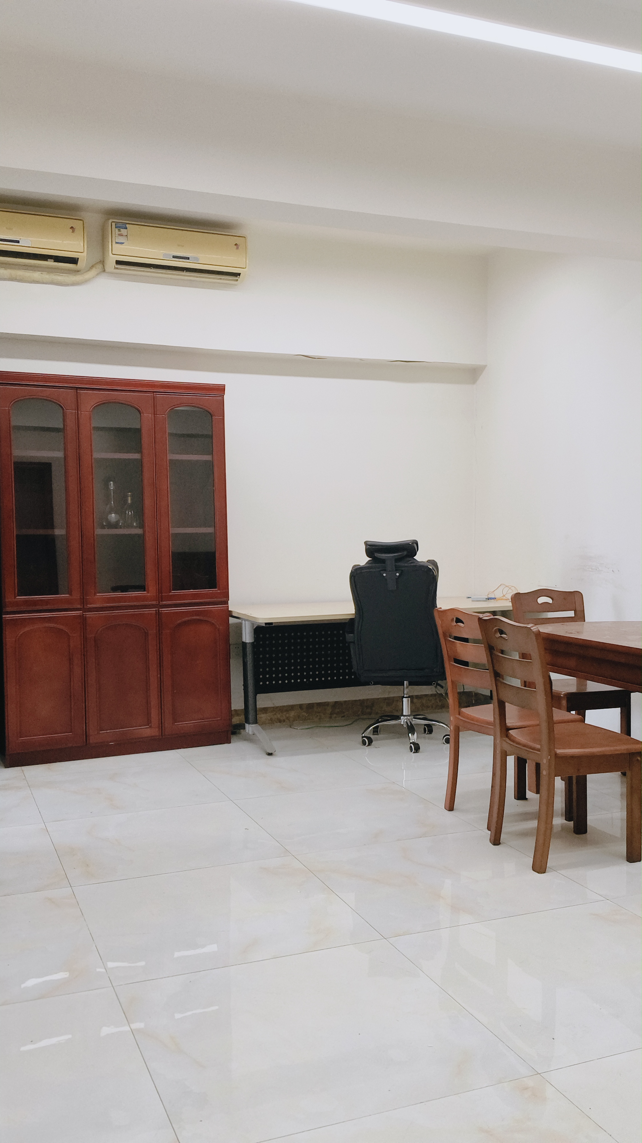 昌茂花园 3室2厅1卫 3000.0元/月 昌茂花园 3室2厅1卫 3000.0元/月室内图