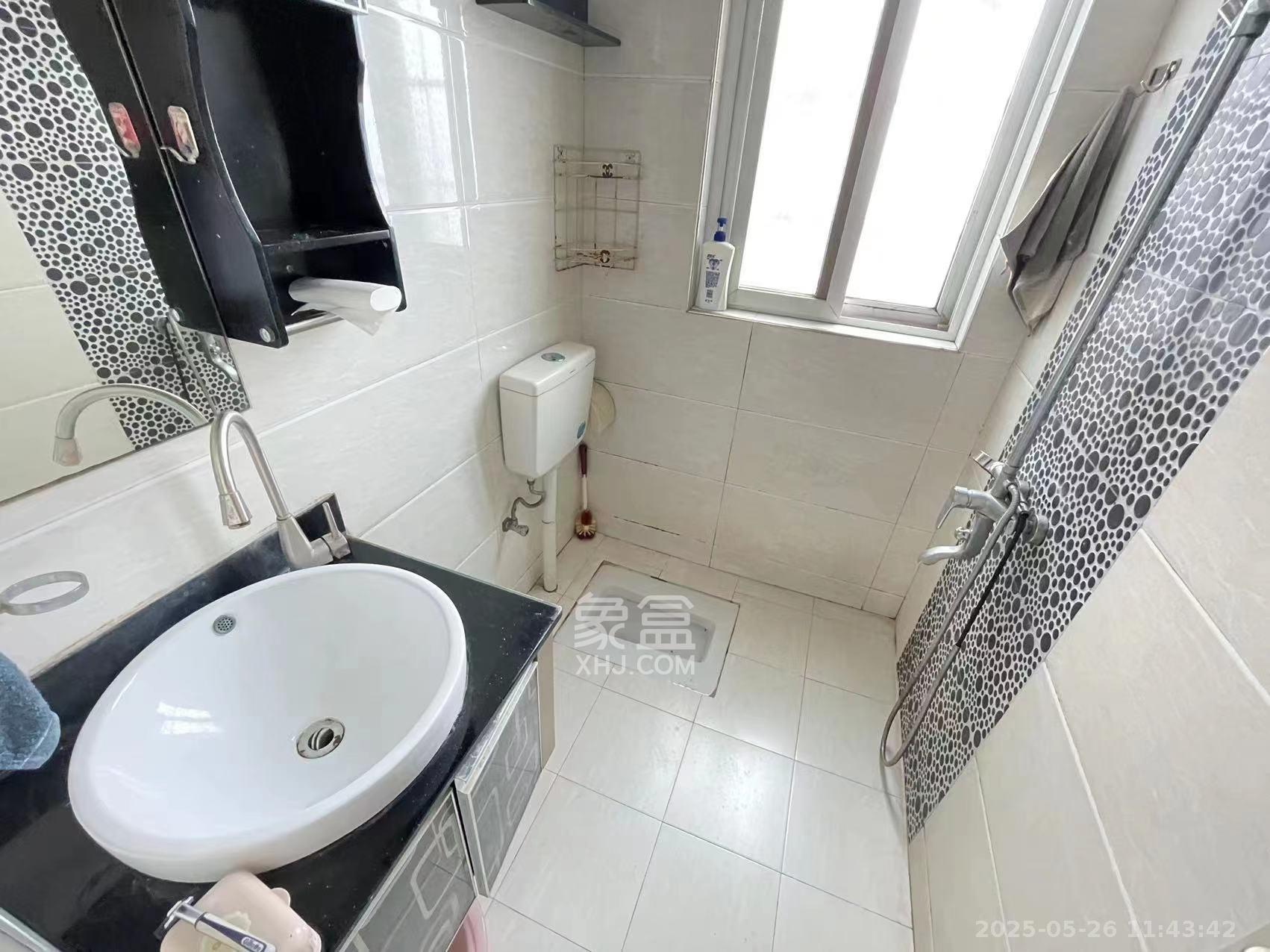 益佳苑  2室1厅1卫    2200.0元/月室内图