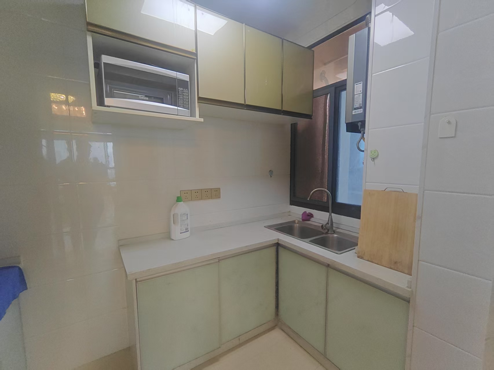 新都汇 3室2厅1卫 1500.0元/月 新都汇 3室2厅1卫 1500.0元/月室内图