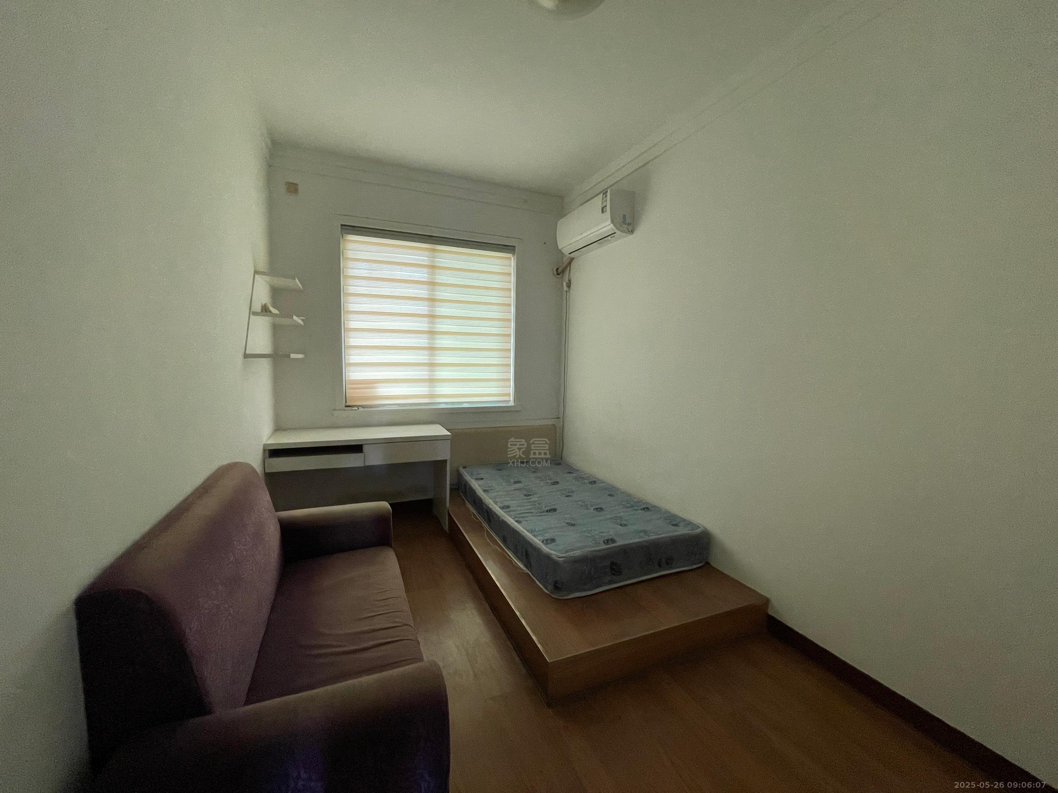 银苑小区 3室2厅2卫 1600.0元/月 银苑小区 3室2厅2卫 1600.0元/月室内图