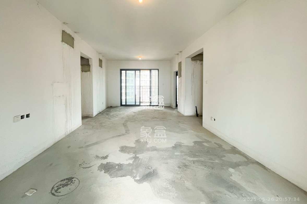 长沙雅居乐花园 4室2厅2卫 123.00万 长沙雅居乐花园 4室2厅2卫 123.00万客厅