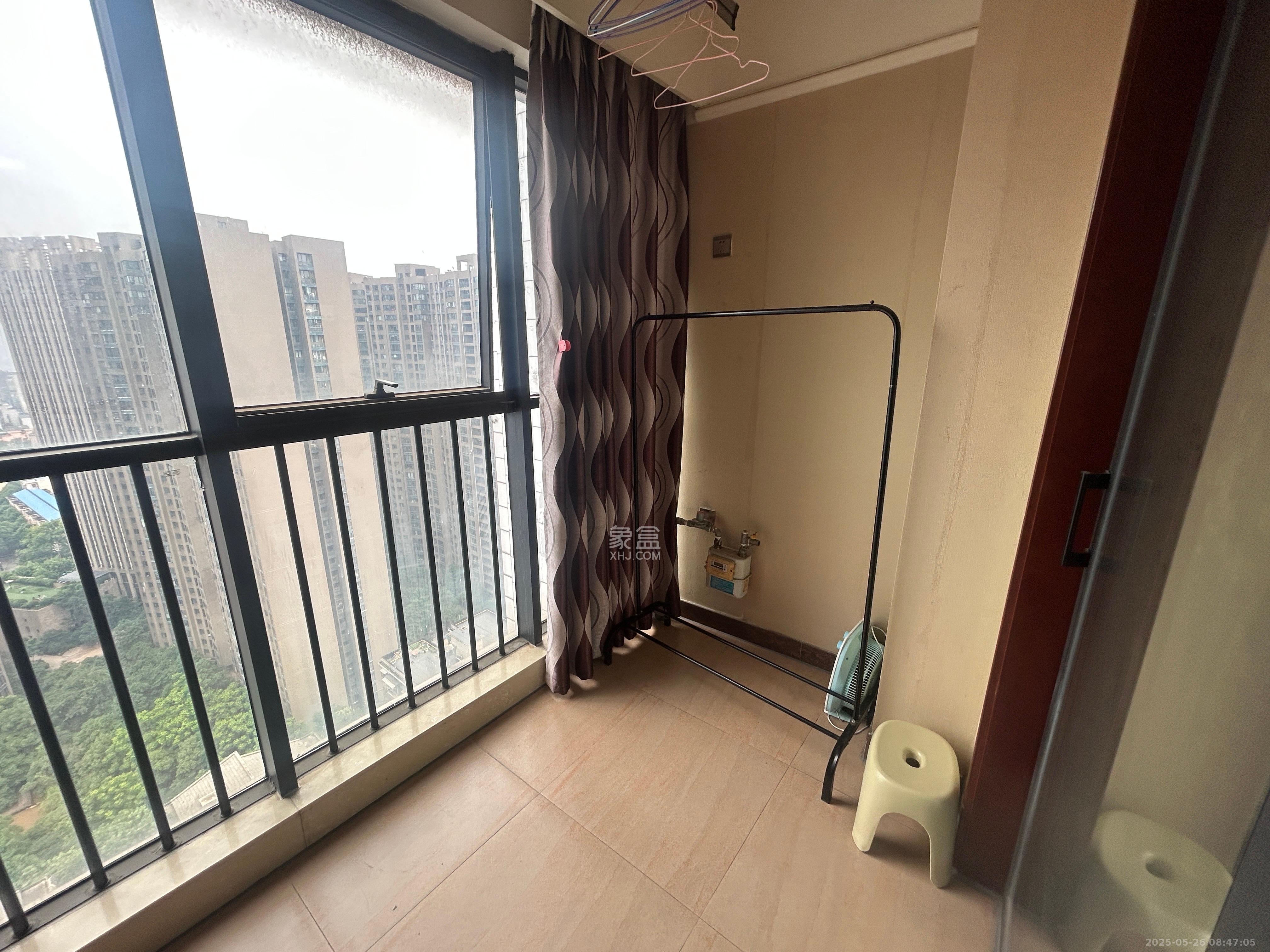 东塘瑞府  1室1厅1卫   1400.00元/月室内图