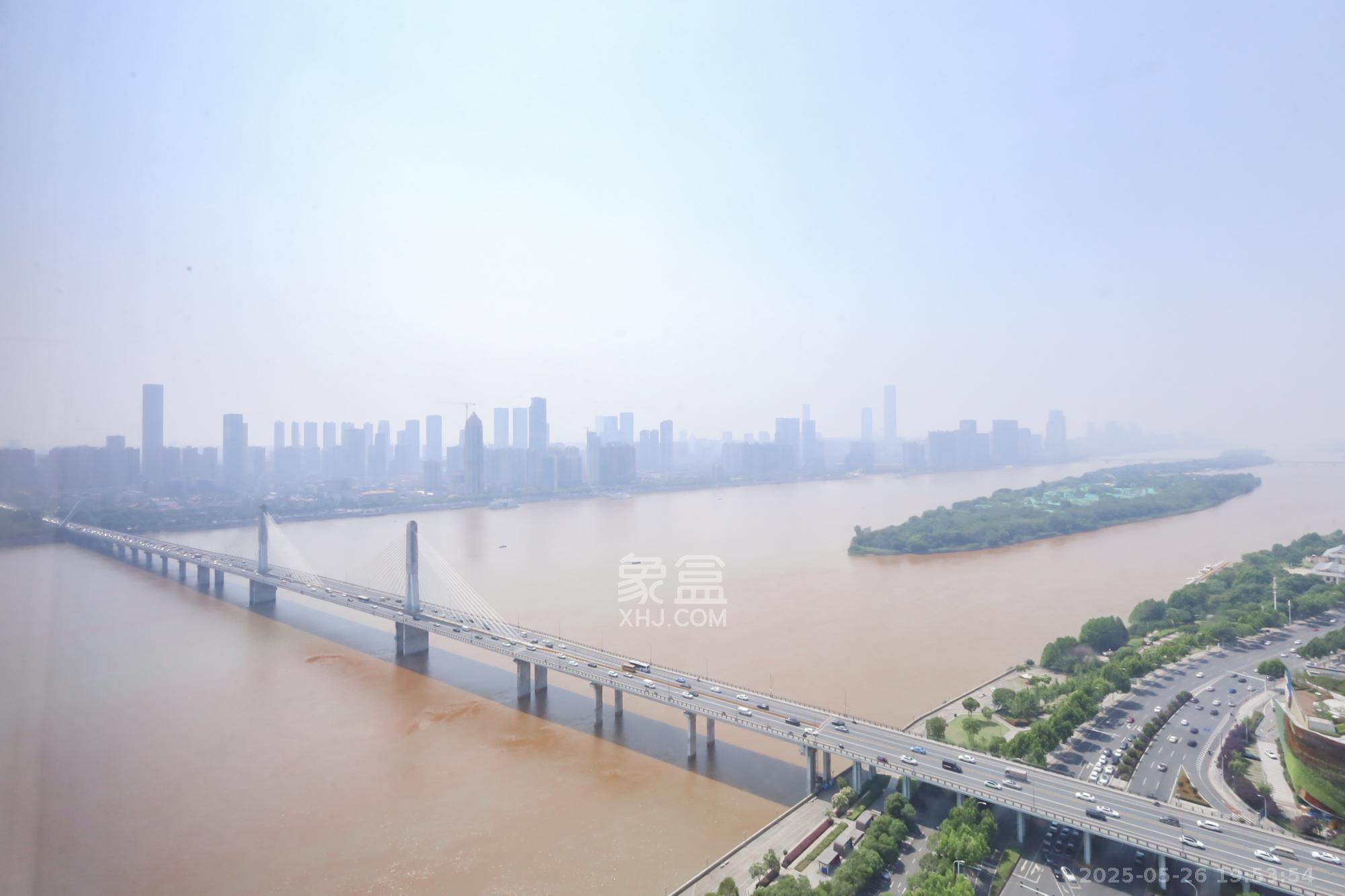 世茂外滩里（世茂铂翠湾三期）  4室2厅2卫   398.00万其他