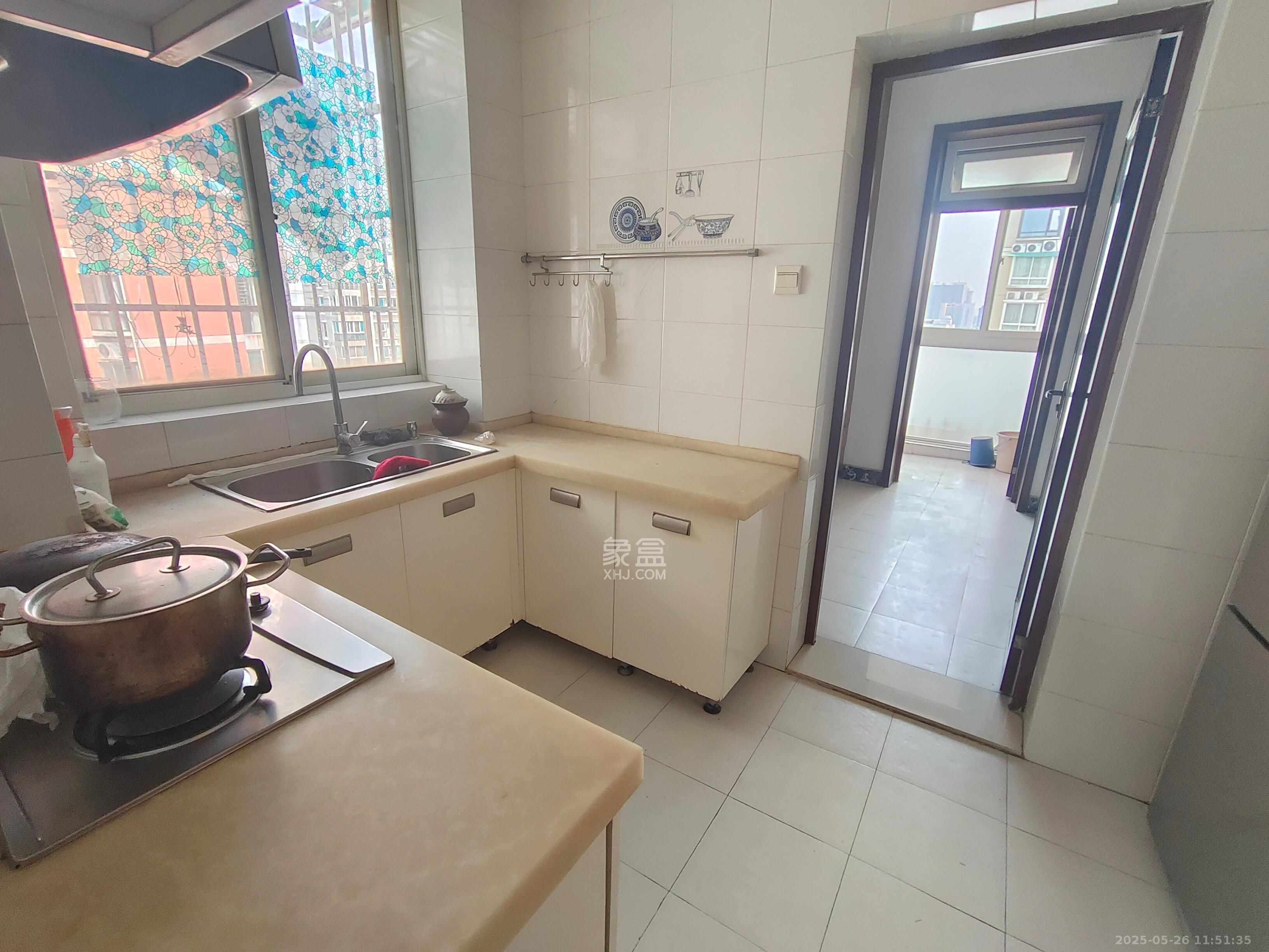 朝阳欣园 3室1厅2卫 3600.0元/月 朝阳欣园 3室1厅2卫 3600.0元/月室内图