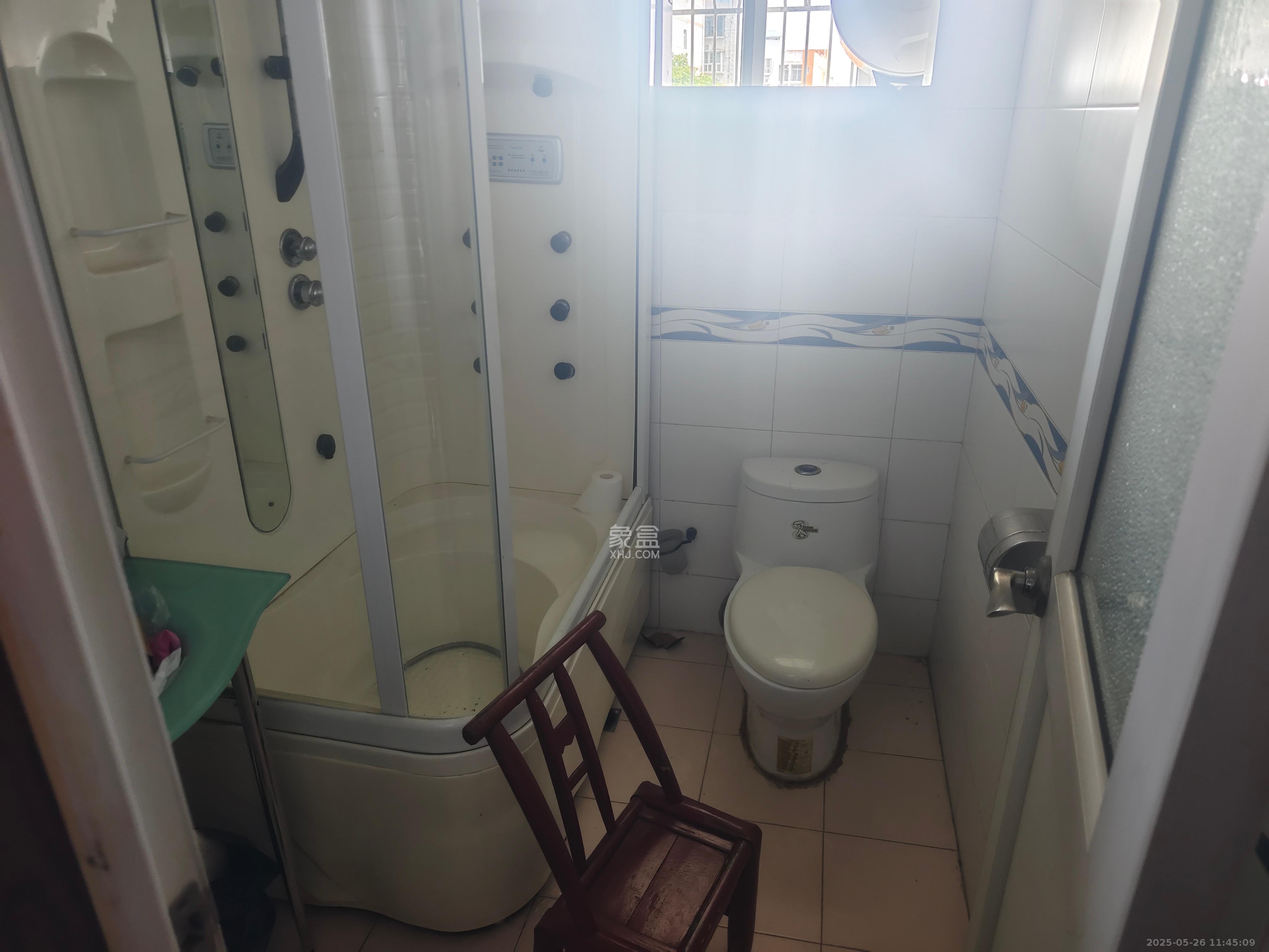 星沙国税局宿舍(星邻东苑) 4室2厅2卫 2000.0元/月 星沙国税局宿舍(星邻东苑) 4室2厅2卫 2000.0元/月室内图