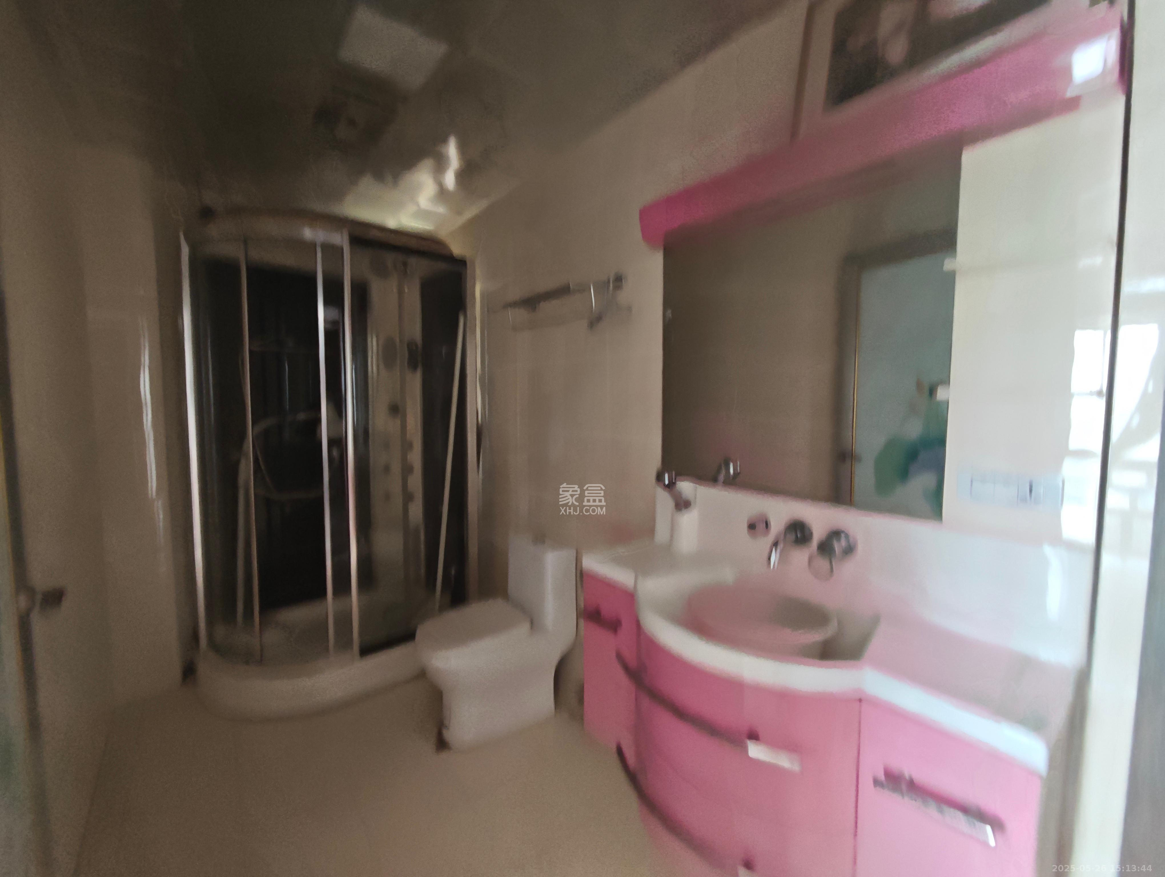 嘉宇盛世华章 3室2厅2卫 3500.0元/月 嘉宇盛世华章 3室2厅2卫 3500.0元/月室内图