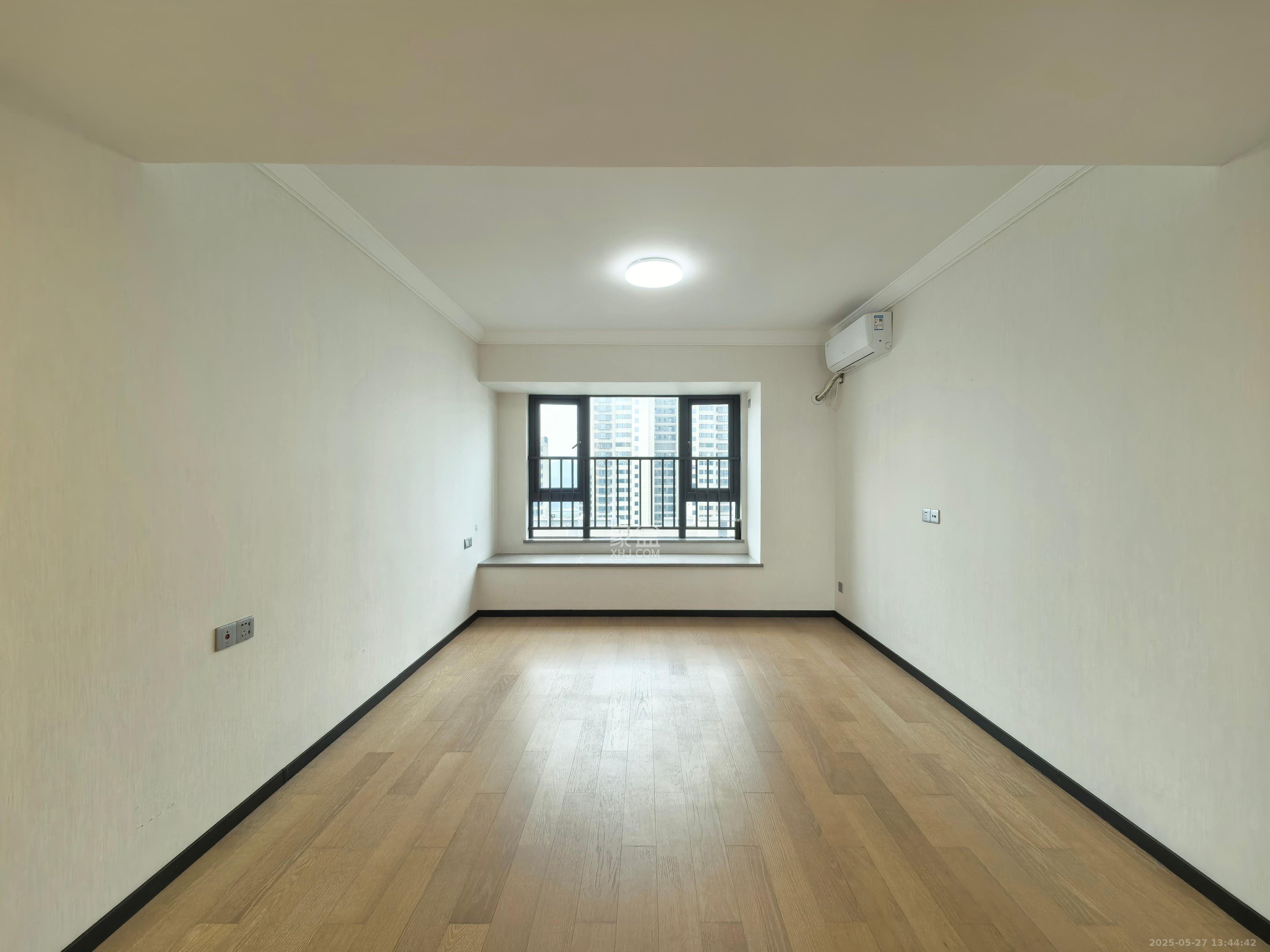 中海阅溪府 4室2厅2卫 3600.0元/月 中海阅溪府 4室2厅2卫 3600.0元/月室内图