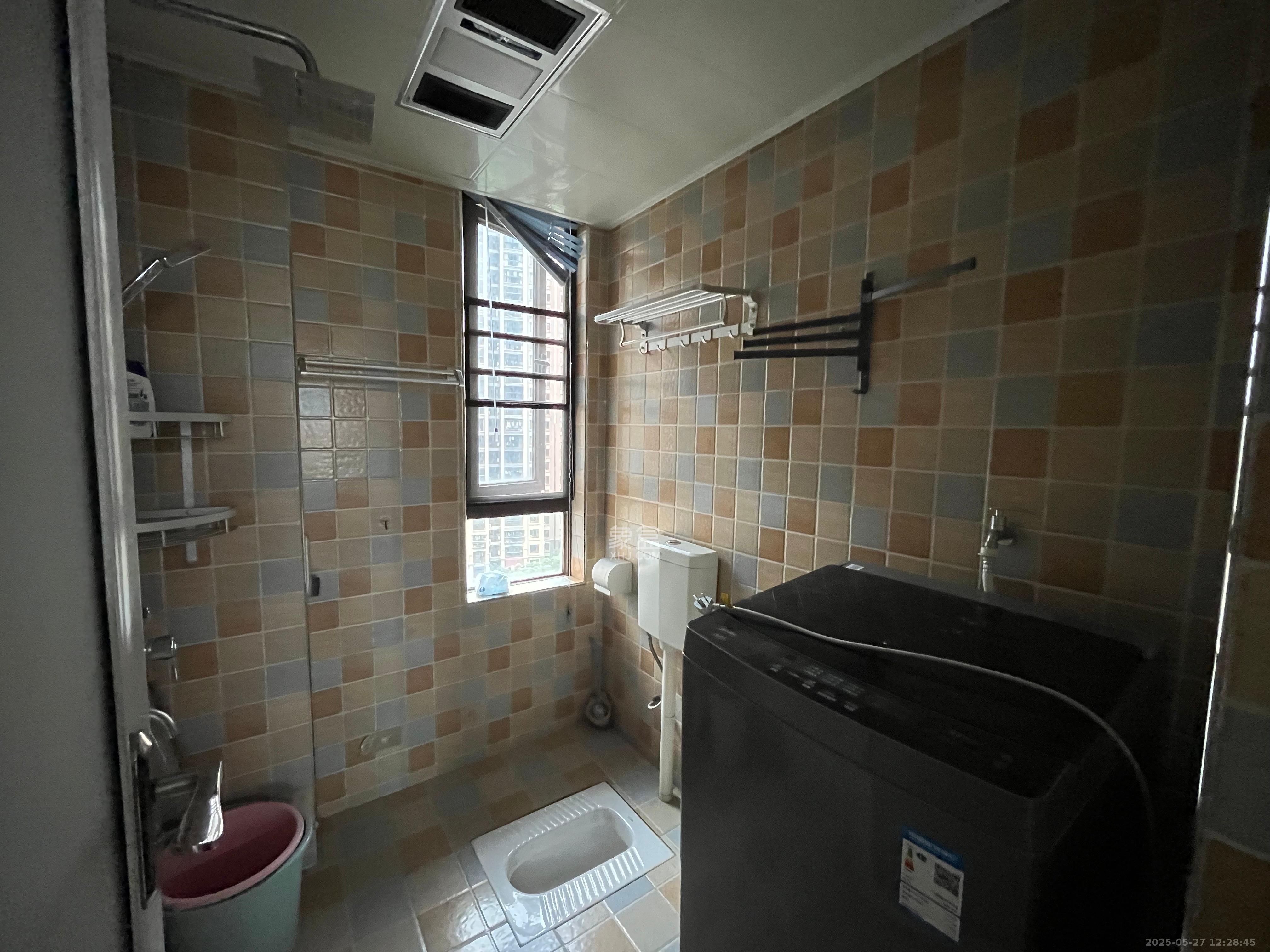 华润橡树湾  3室2厅2卫   2300.00元/月室内图