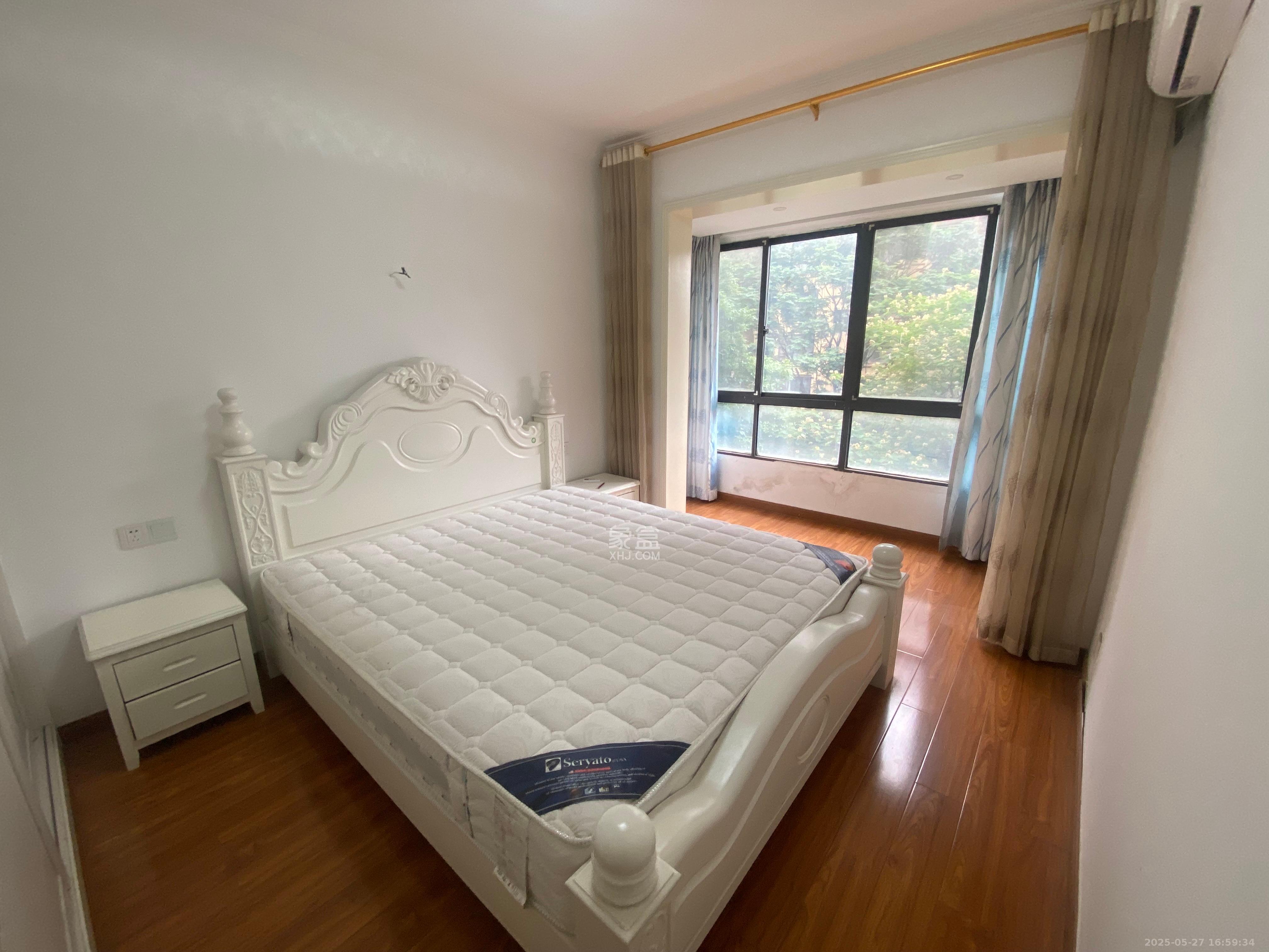 山语城二期  3室1厅1卫    1500.0元/月室内图