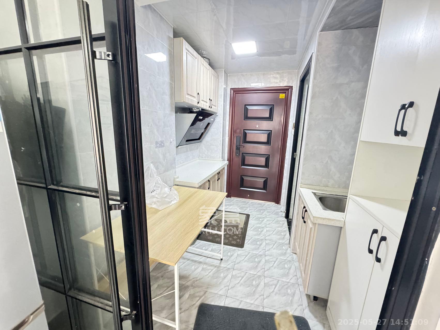 创世纪广场 1室1厅1卫 1500.0元/月 创世纪广场 1室1厅1卫 1500.0元/月室内图