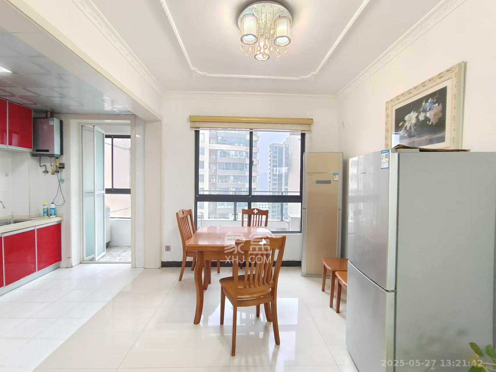 长房时代城 2室2厅1卫 2500.0元/月 长房时代城 2室2厅1卫 2500.0元/月室内图