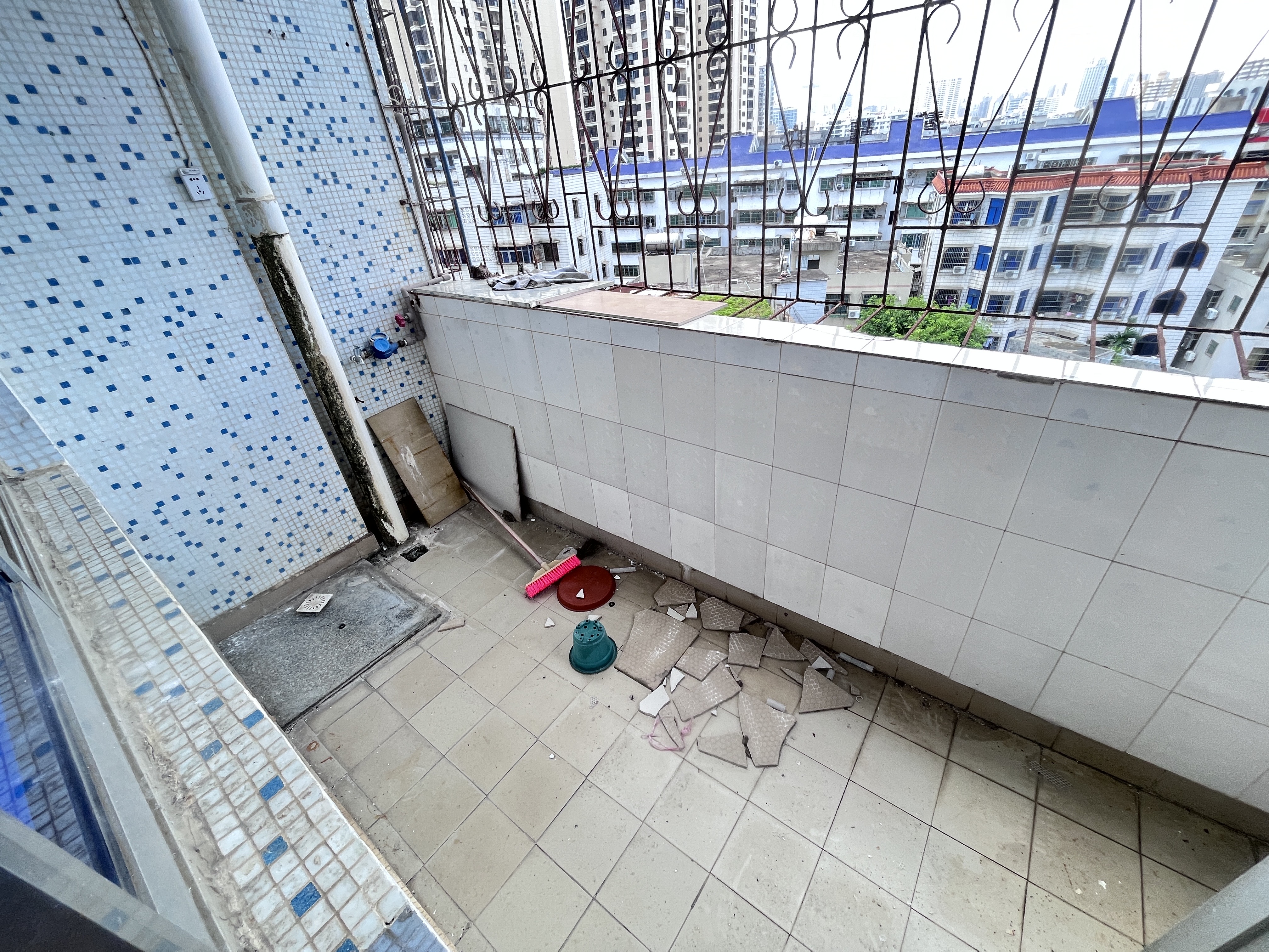 海景湾花园 2室2厅1卫 800.0元/月 海景湾花园 2室2厅1卫 800.0元/月室内图