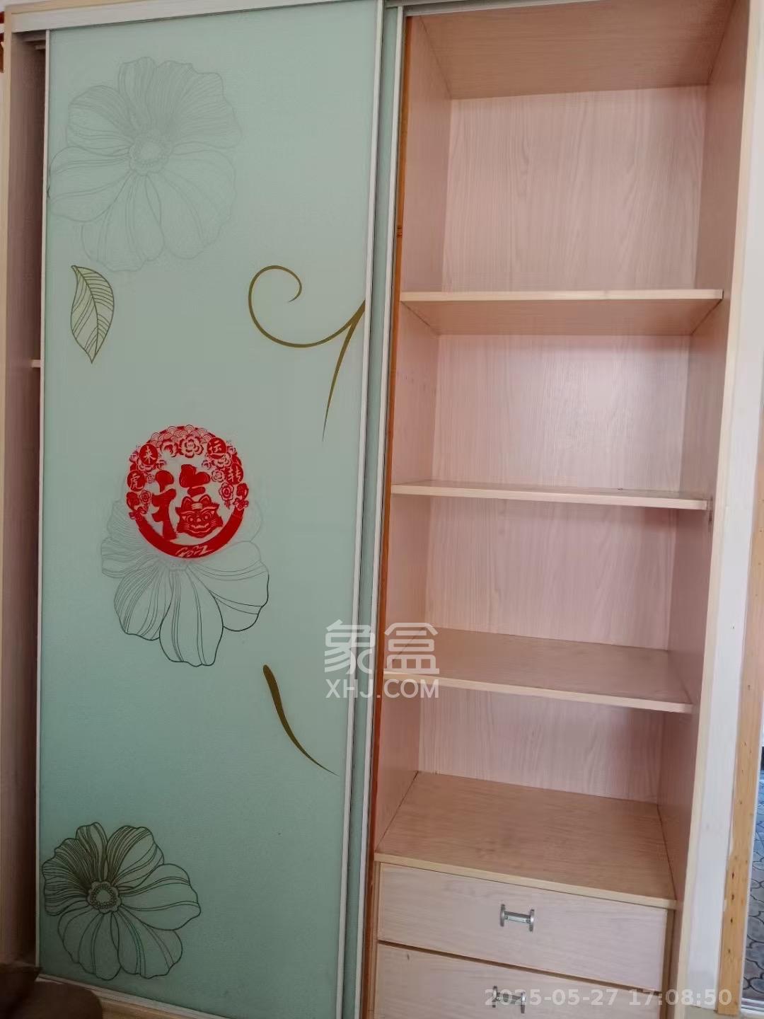 骑龙安置小区 1室1厅1卫 1300.0元/月 骑龙安置小区 1室1厅1卫 1300.0元/月室内图