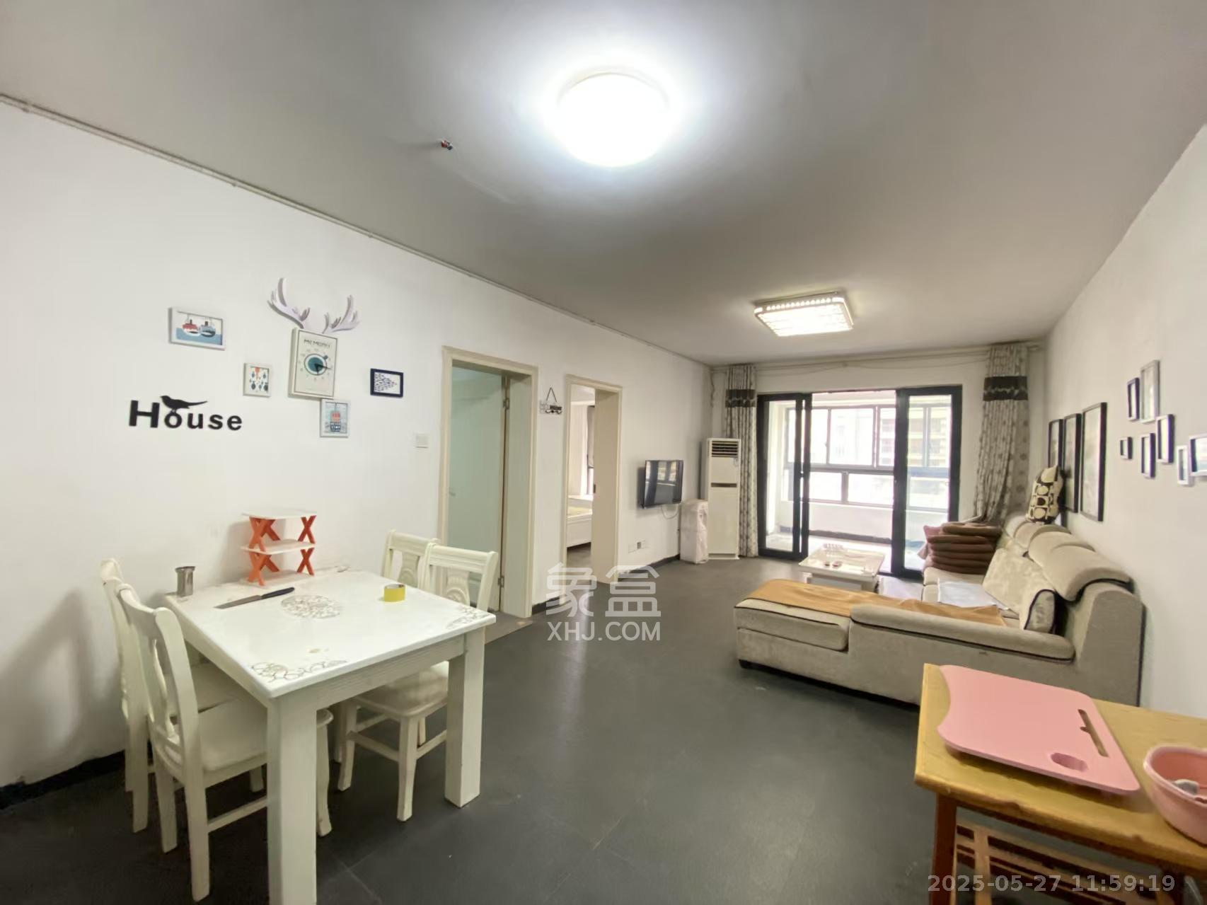 万达华府  3室2厅1卫   1700.00元/月室内图1