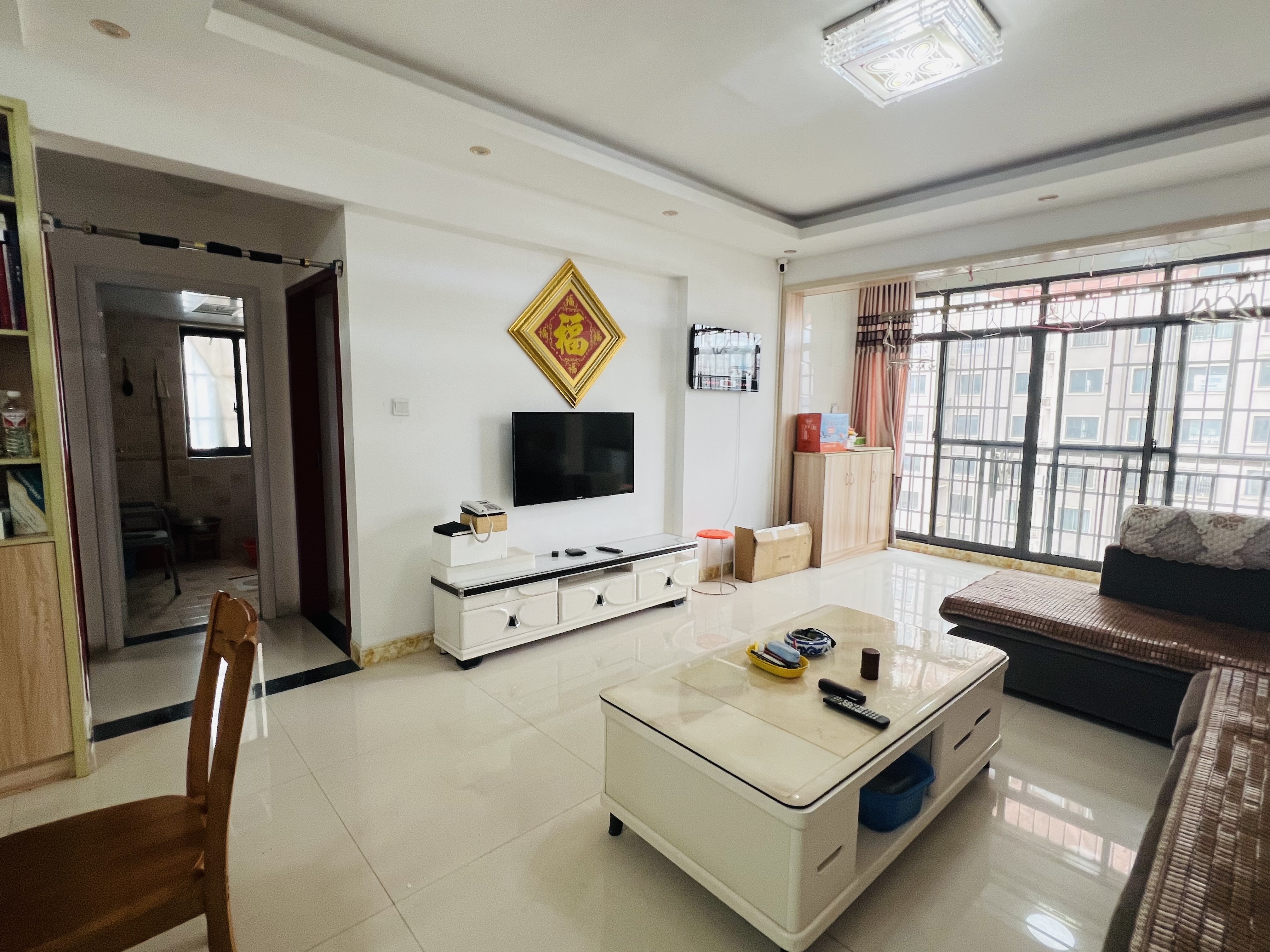 康城上品  2室1厅1卫    42.0万 康城上品  2室1厅1卫    42.0万客厅