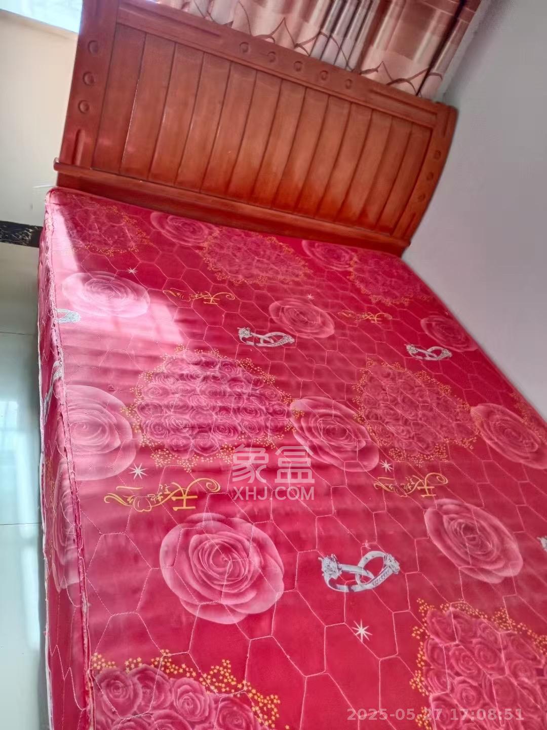 骑龙安置小区 1室1厅1卫 1300.0元/月 骑龙安置小区 1室1厅1卫 1300.0元/月室内图