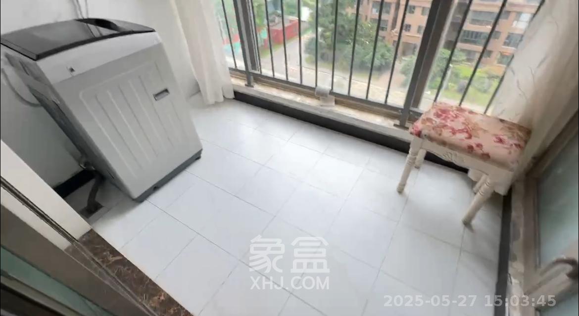 怡海星城  1室2厅1卫   1300.00元/月室内图