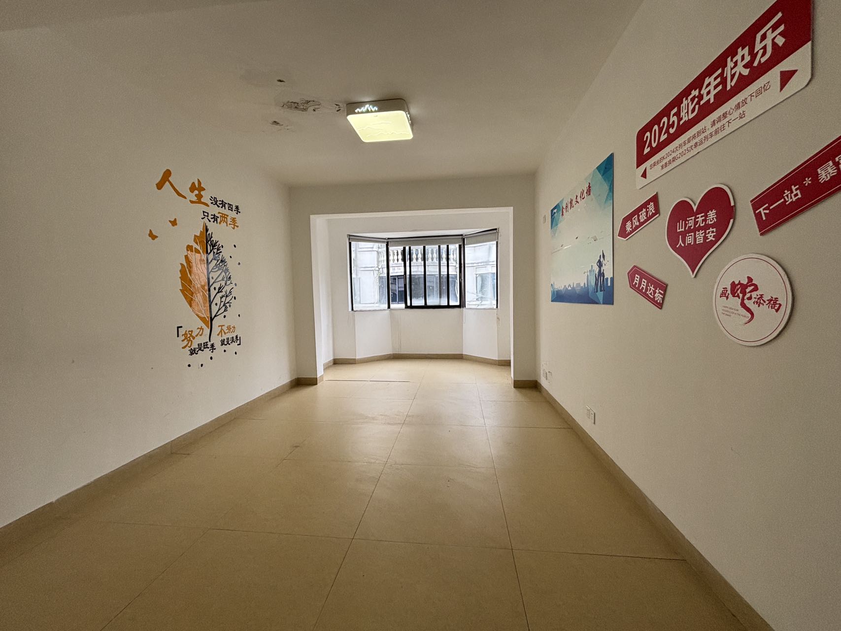 梨园别墅(龙昆南) 8室2厅3卫 16000.0元/月 梨园别墅(龙昆南) 8室2厅3卫 16000.0元/月室内图