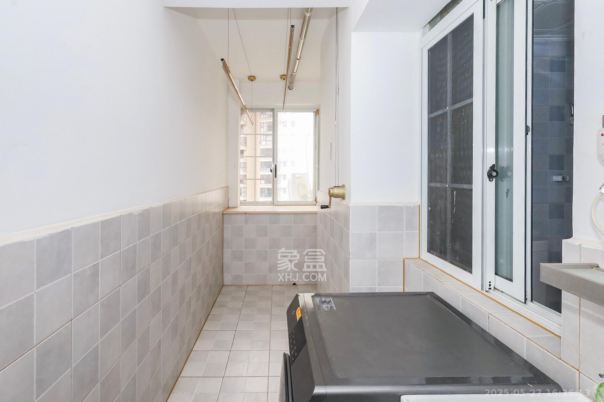 当代滨江MOMA  1室0厅0卫    118.0万其他