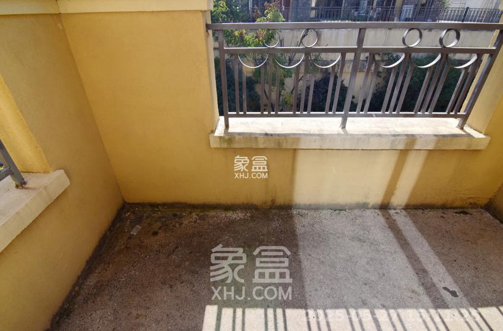 金地三千府(金地湖山樾、金地自在城) 6室2厅3卫 3000.0元/月 金地三千府(金地湖山樾、金地自在城) 6室2厅3卫 3000.0元/月室内图