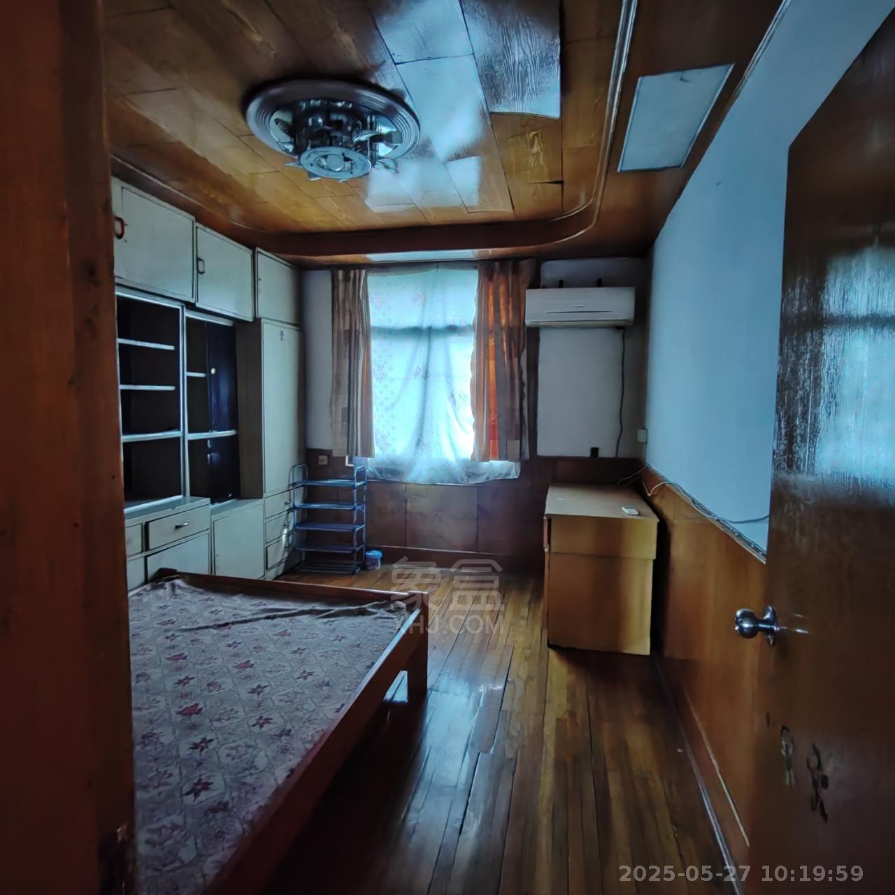 桥梁厂一区万泥塘一村 2室1厅1卫 700.00元/月 桥梁厂一区万泥塘一村 2室1厅1卫 700.00元/月室内图