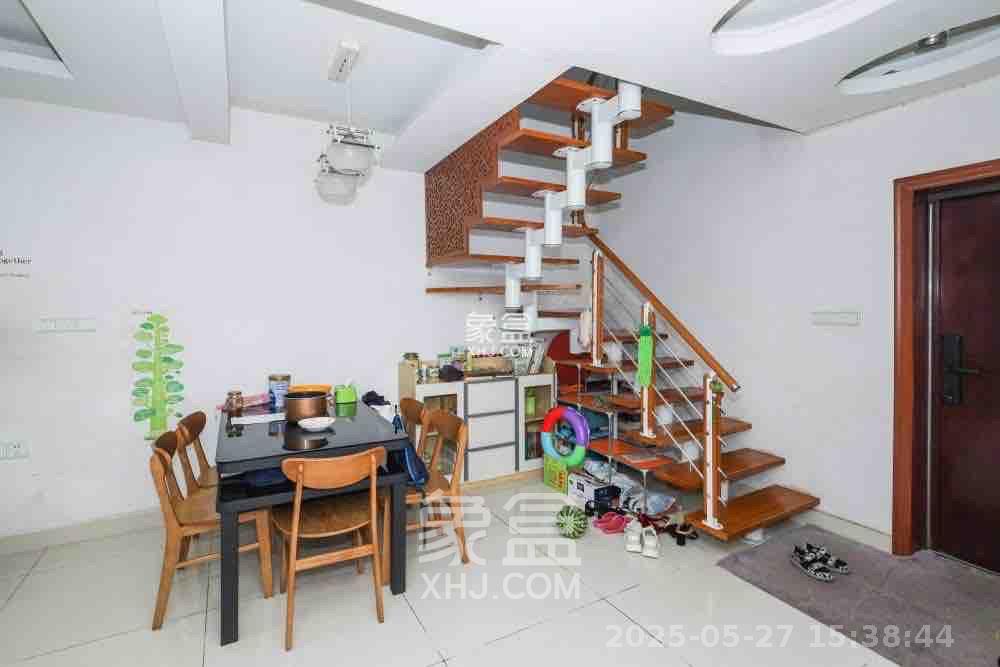 保利麓谷林语E区 3室2厅2卫 2400.0元/月 保利麓谷林语E区 3室2厅2卫 2400.0元/月室内图