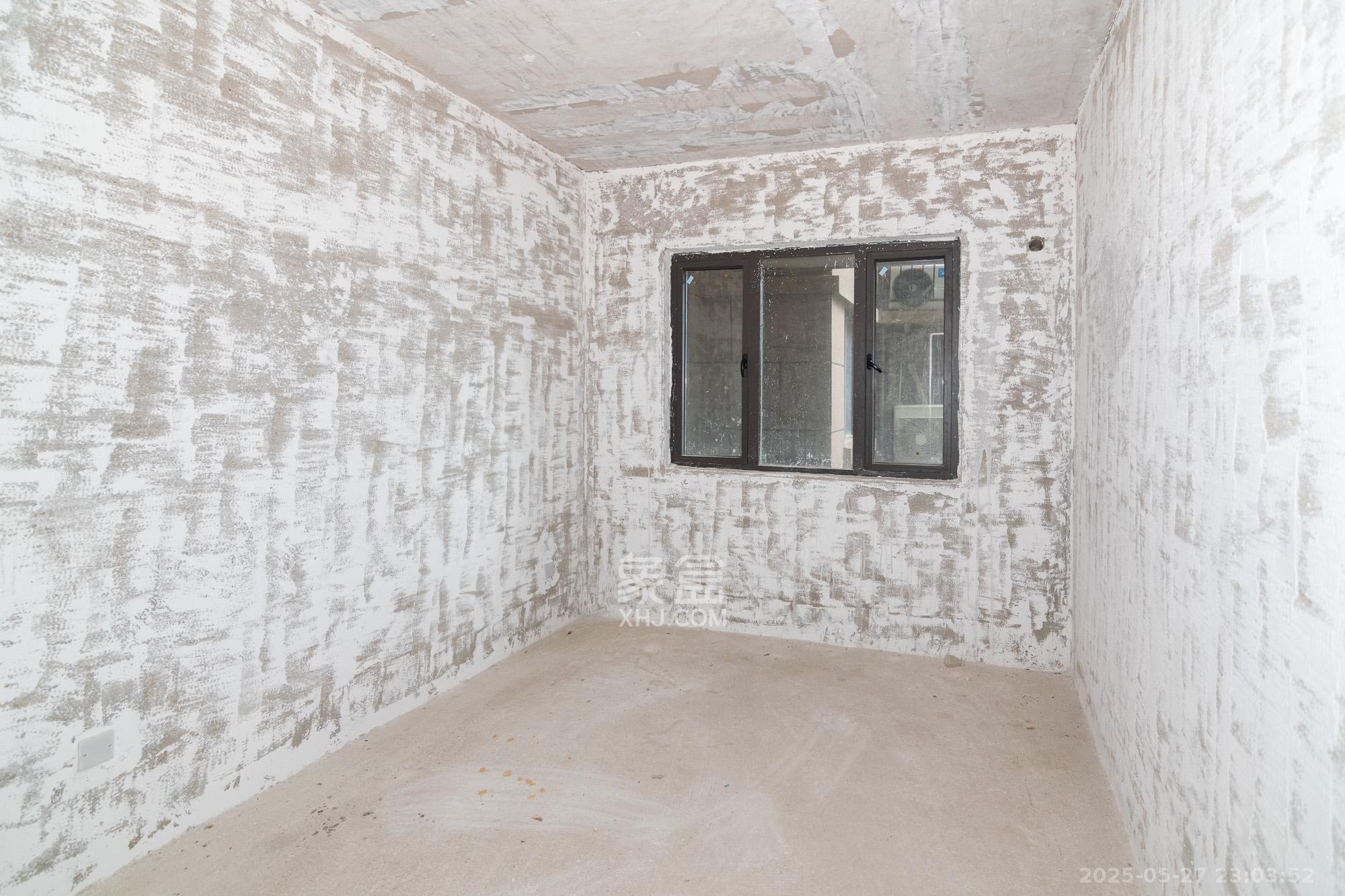 润和谷山郡(悦禧山庄水榭花都) 5室2厅2卫 160.0万 润和谷山郡(悦禧山庄水榭花都) 5室2厅2卫 160.0万卧室