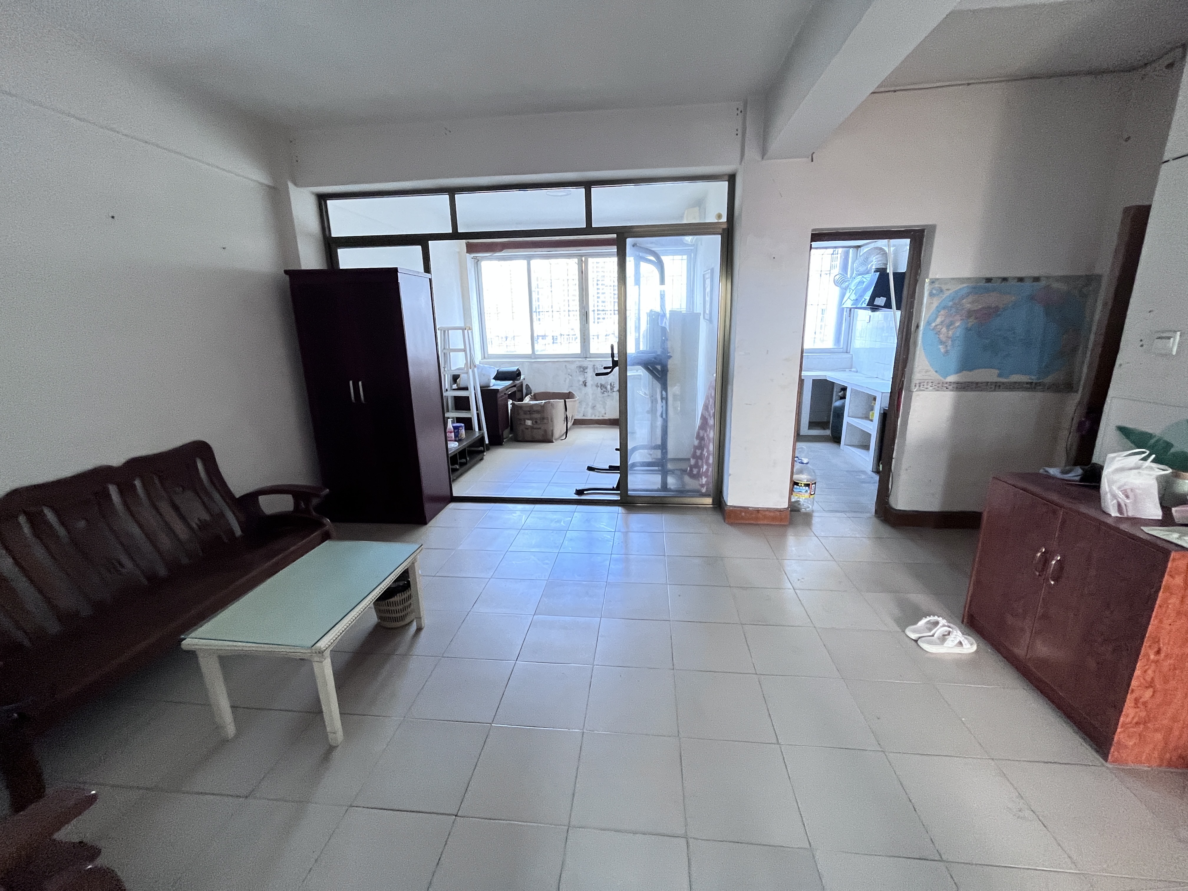 海景湾花园 2室2厅1卫 800.0元/月 海景湾花园 2室2厅1卫 800.0元/月室内图