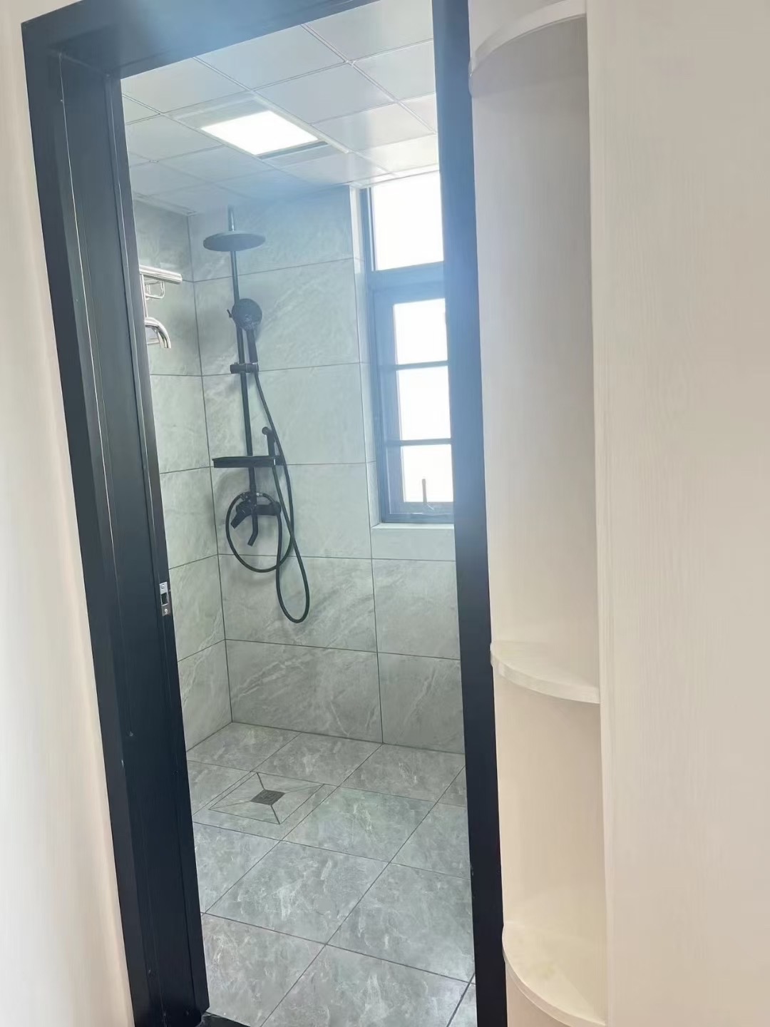 西溪凤凰城 1室0厅0卫 2500.00元/月 西溪凤凰城 1室0厅0卫 2500.00元/月室内图