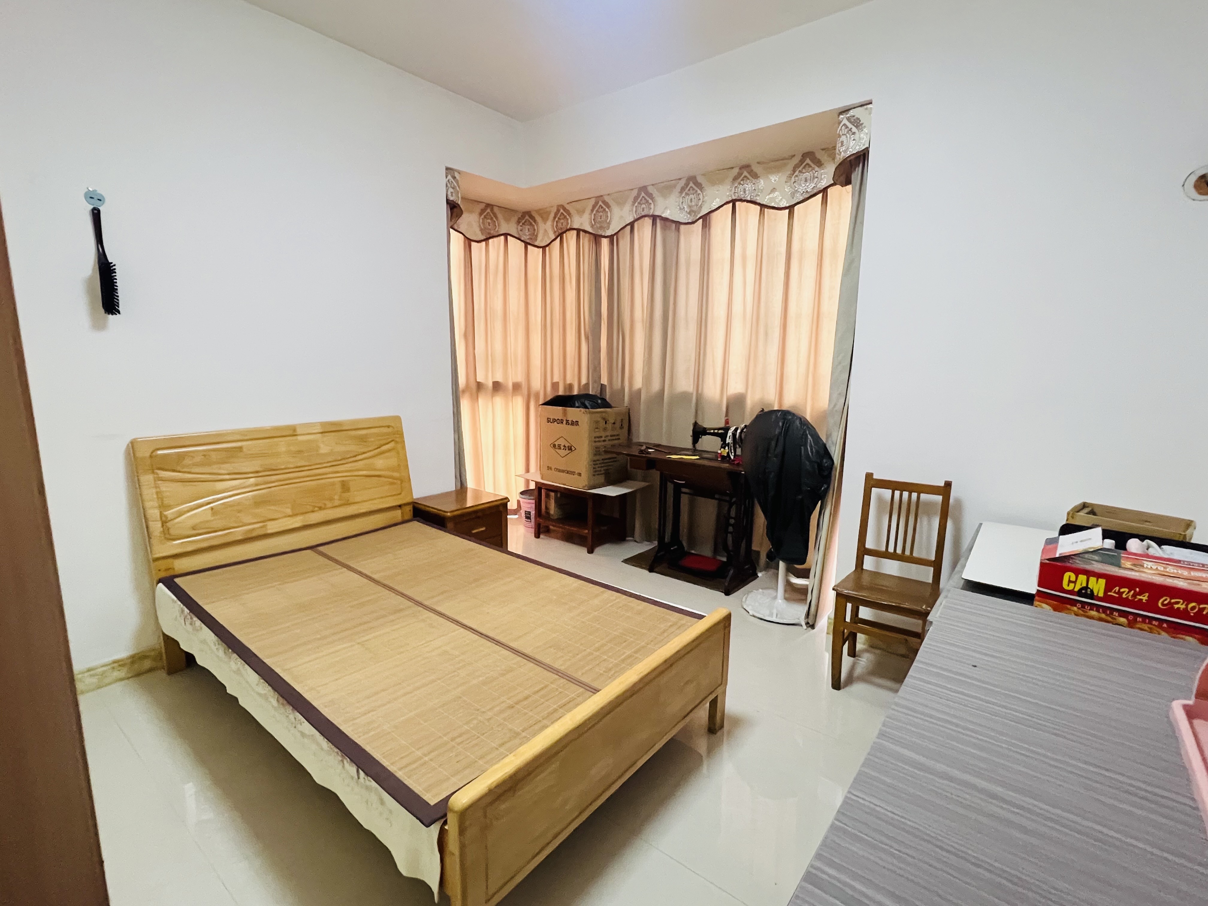 康城上品  2室1厅1卫    42.0万 康城上品  2室1厅1卫    42.0万客厅