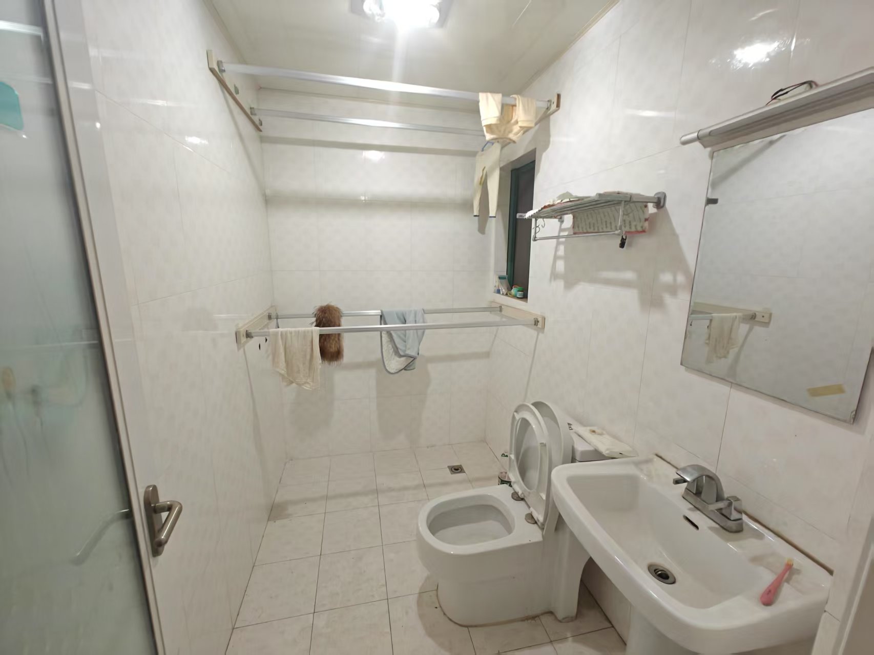 香山美境  3室2厅2卫    38.0万 香山美境  3室2厅2卫    38.0万室内图