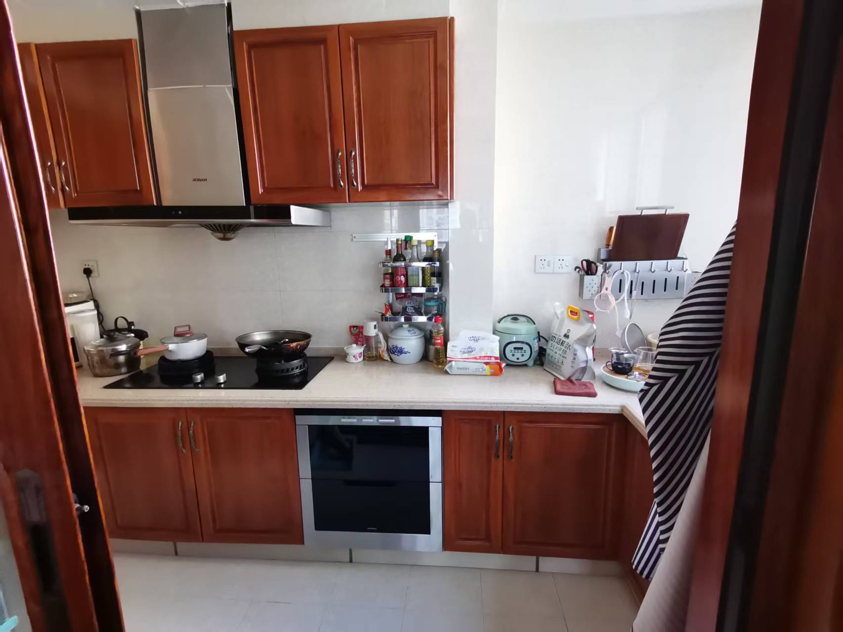 奥园广场  3室2厅2卫    81.8万 奥园广场  3室2厅2卫    81.8万室内图