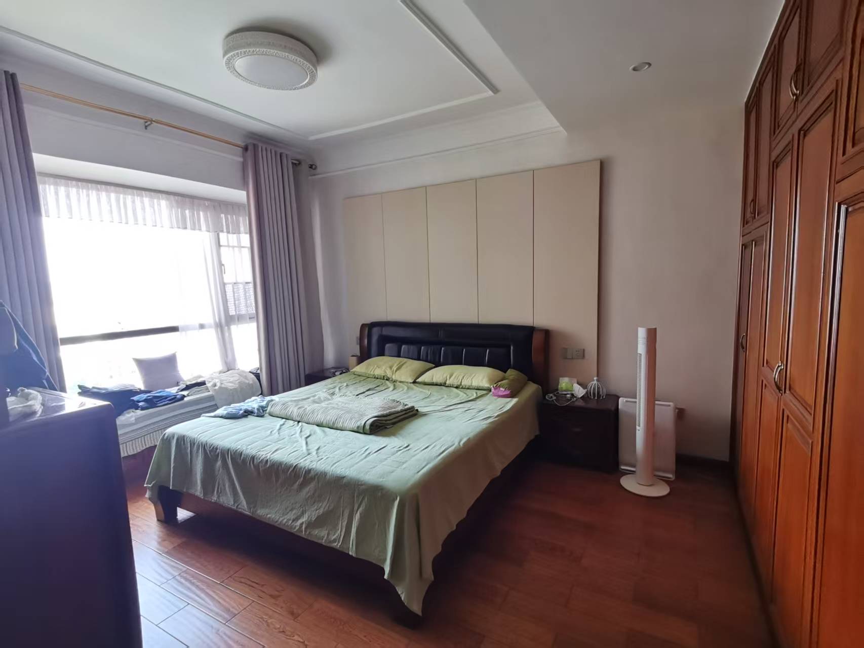 奥园广场  3室2厅2卫    81.8万 奥园广场  3室2厅2卫    81.8万室内图