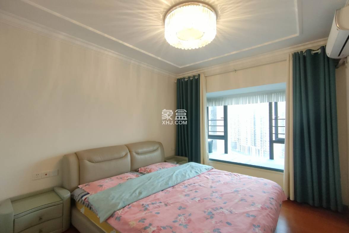 恒大华府  2室2厅1卫    65.0万 恒大华府  2室2厅1卫    65.0万室内图