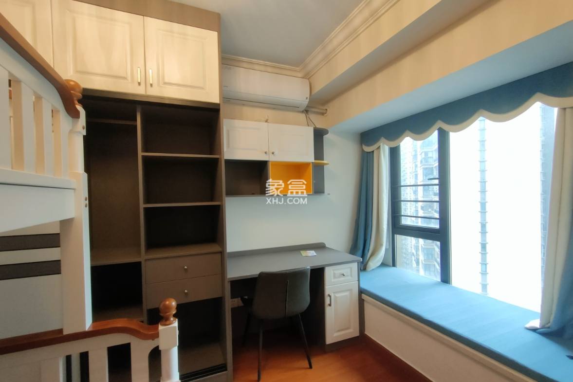 恒大华府  2室2厅1卫    65.0万 恒大华府  2室2厅1卫    65.0万室内图