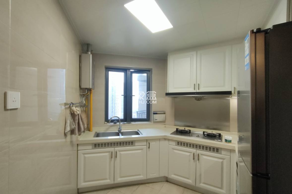 恒大华府  2室2厅1卫    65.0万 恒大华府  2室2厅1卫    65.0万室内图