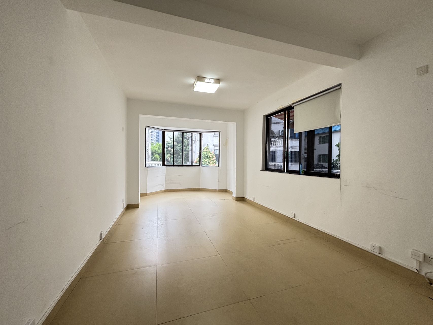 梨园别墅(龙昆南) 8室2厅3卫 16000.0元/月 梨园别墅(龙昆南) 8室2厅3卫 16000.0元/月室内图