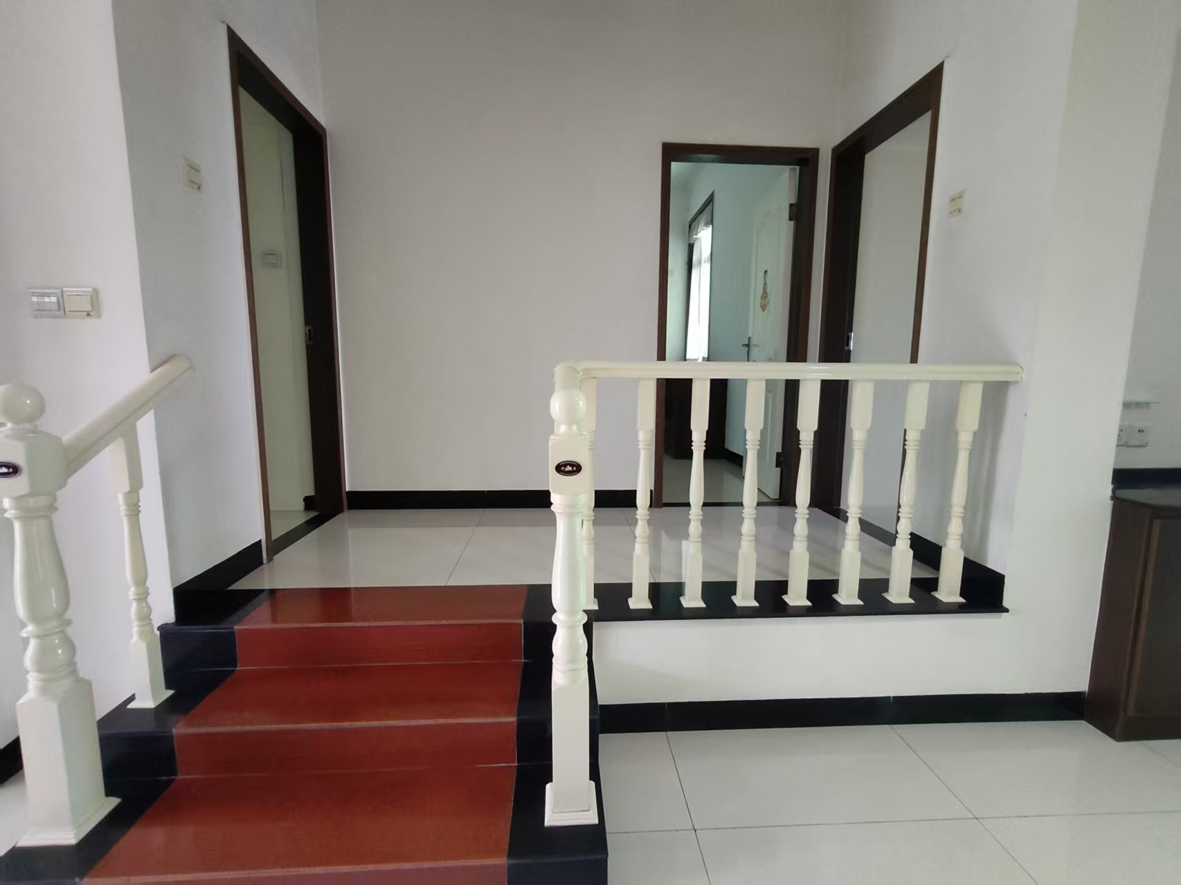 秀水俪园 3室2厅2卫 42.8万 秀水俪园 3室2厅2卫 42.8万客厅