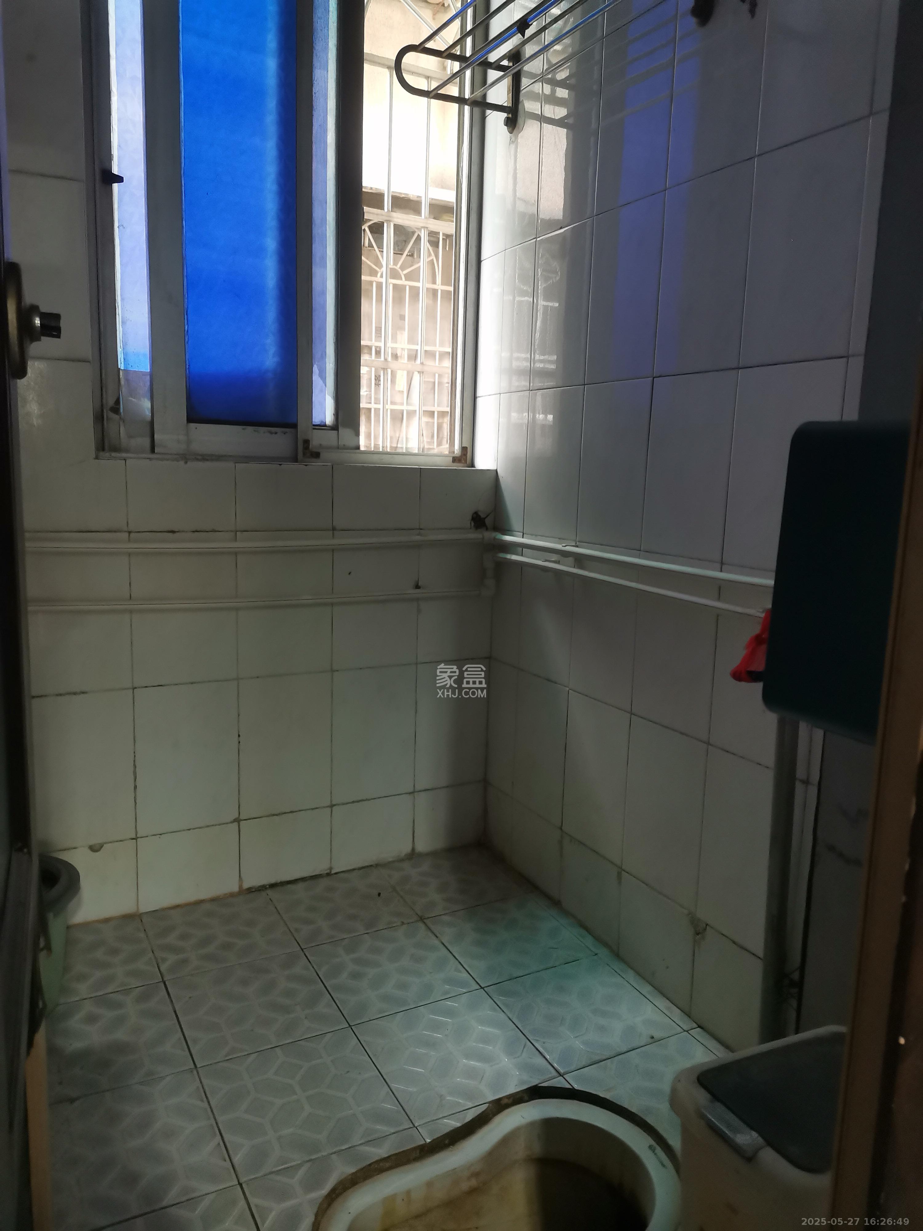 怡荷园 2室2厅1卫 1500.0元/月 怡荷园 2室2厅1卫 1500.0元/月室内图