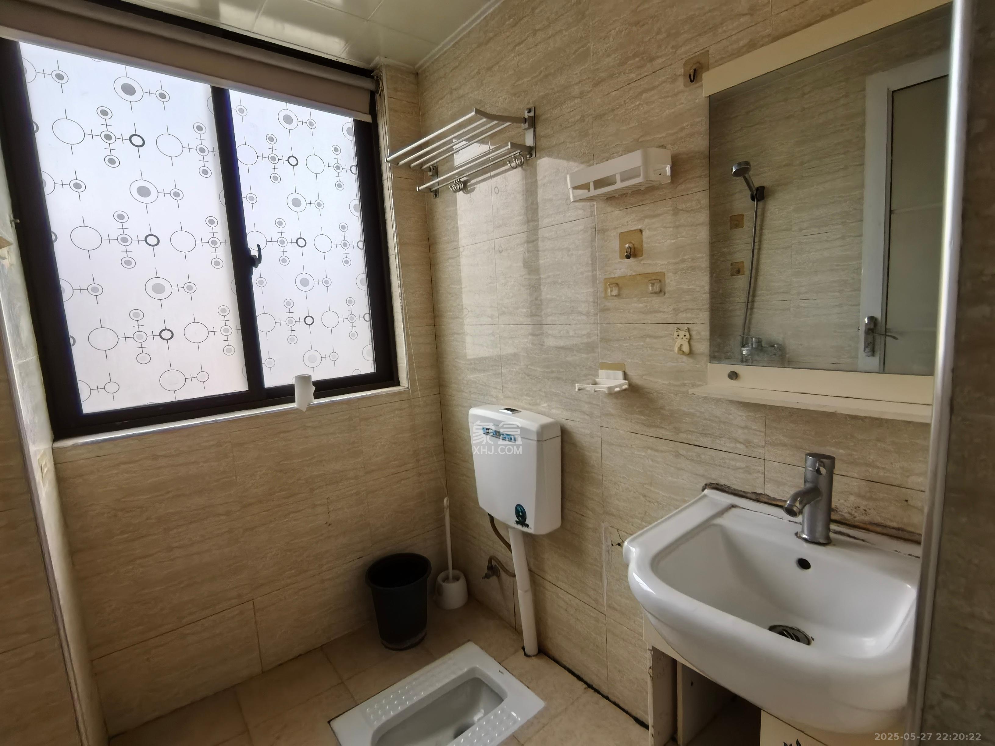 钰龙天下二期（钰龙佳园）  2室2厅1卫   2200.00元/月室内图