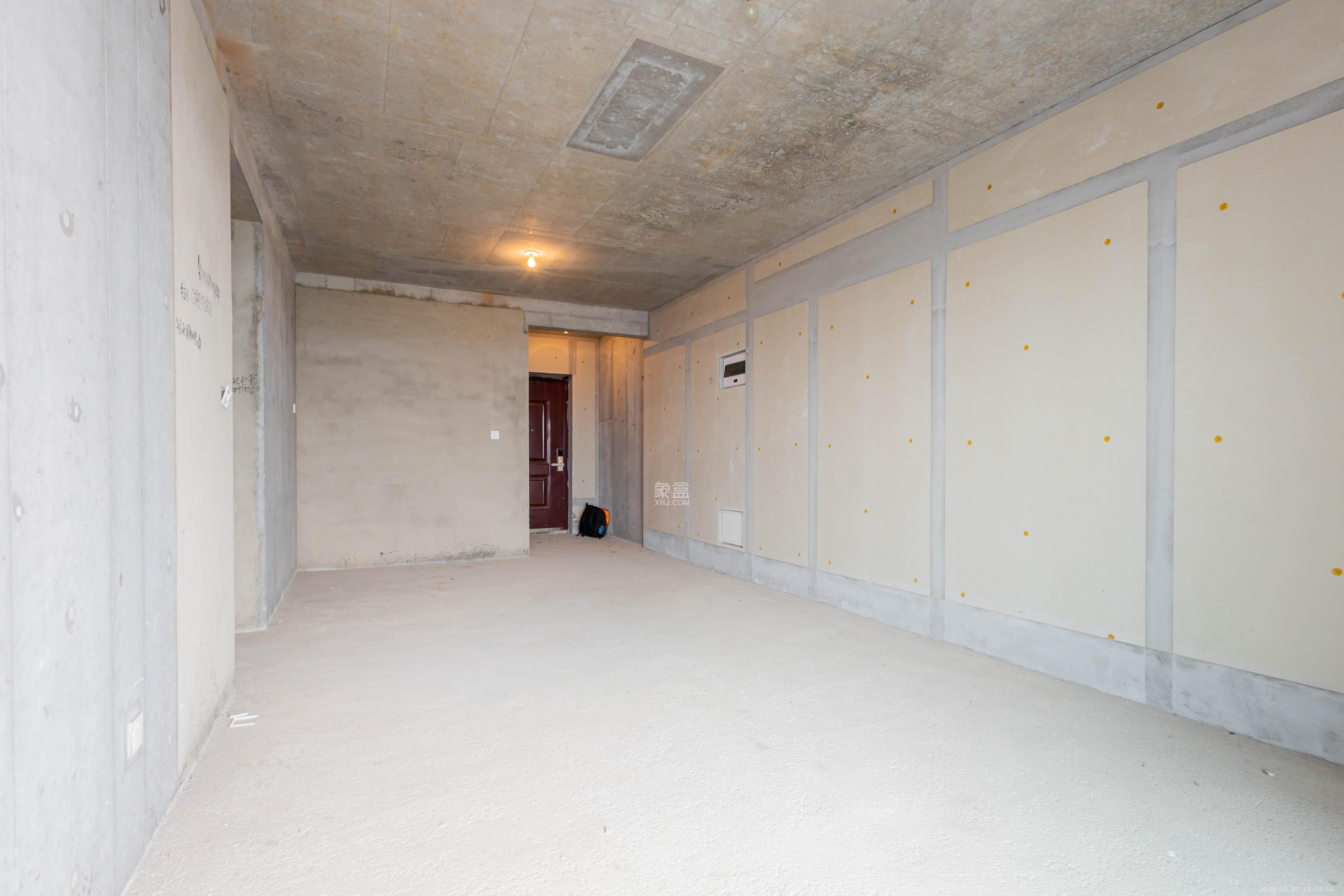 旭辉汇樾城 3室2厅2卫 82.8万 旭辉汇樾城 3室2厅2卫 82.8万客厅