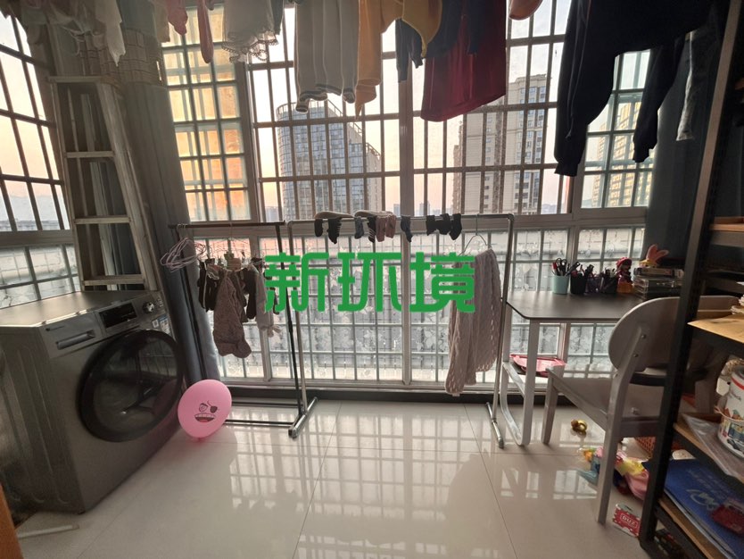 天门大厦  2室2厅1卫   53.80万客厅