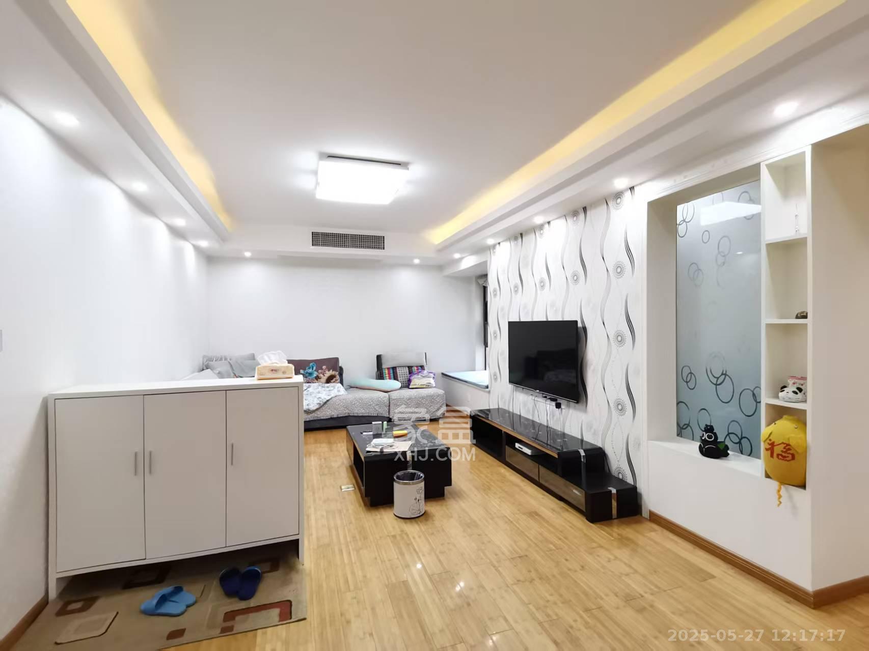 中海梅溪湖壹号  3室2厅1卫    2700.0元/月 中海梅溪湖壹号  3室2厅1卫    2700.0元/月室内图1