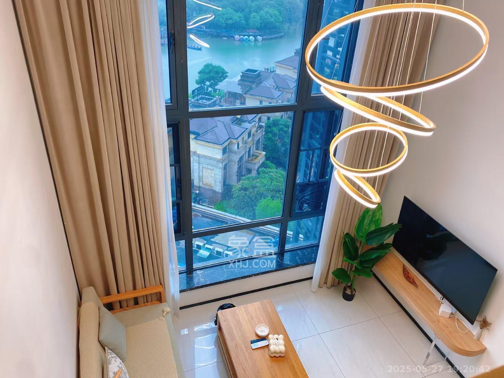 藏珑湖上公馆 1室1厅1卫 3600.0元/月 藏珑湖上公馆 1室1厅1卫 3600.0元/月室内图